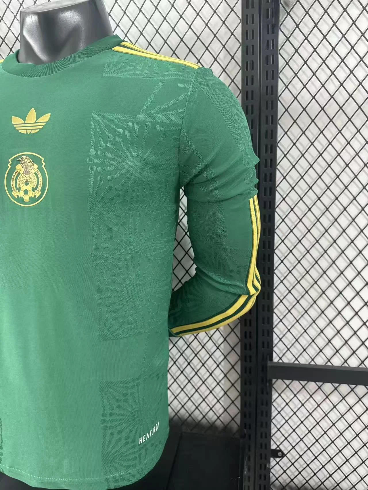 2025-26 Mexico Gold Cup Edition Long-Sleeve Jersey – Player Version view 7