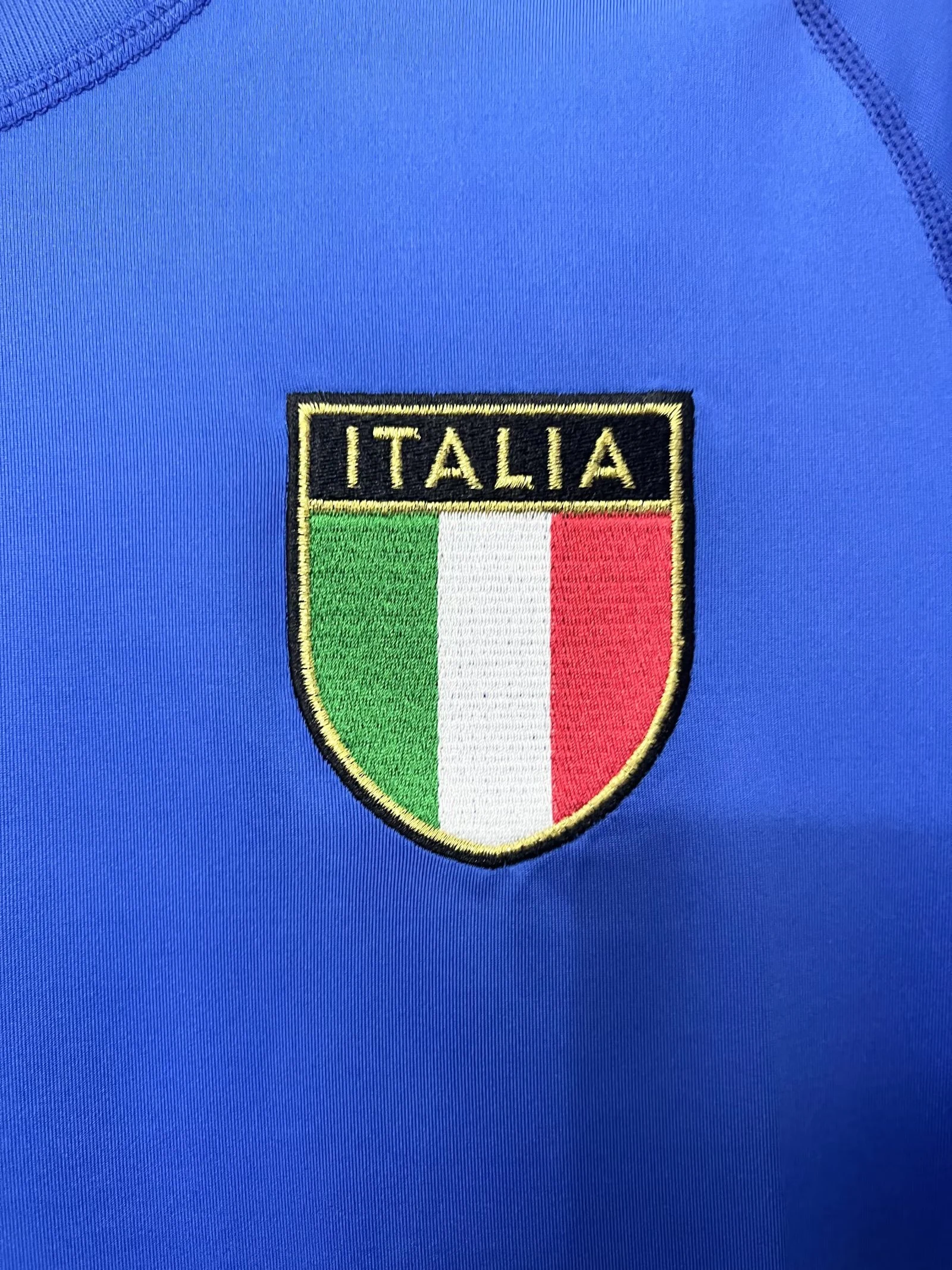 2000 Italy Home Retro Jersey view 3