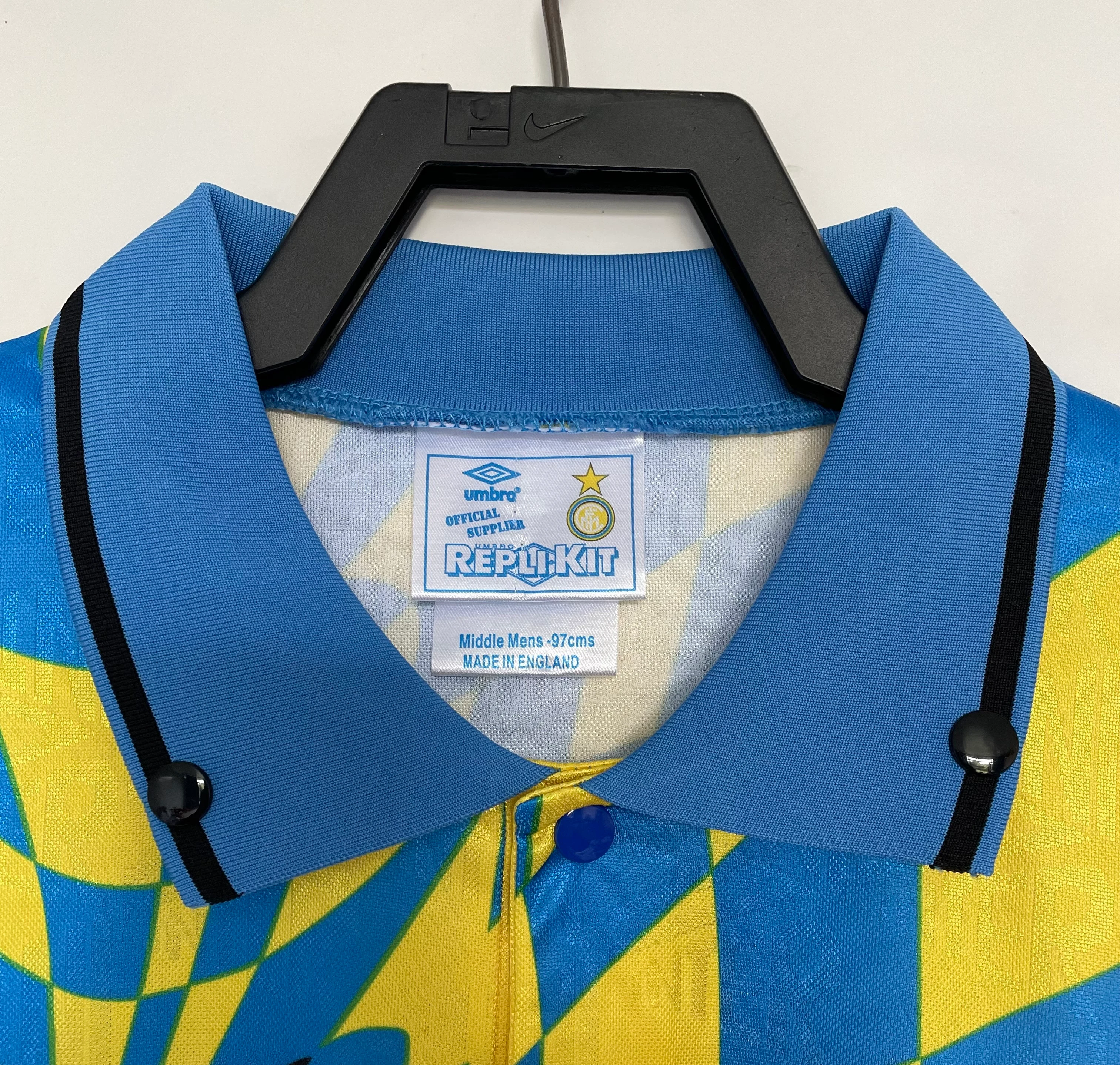 1992–94 Inter Milan Second Away Retro Jersey view 5