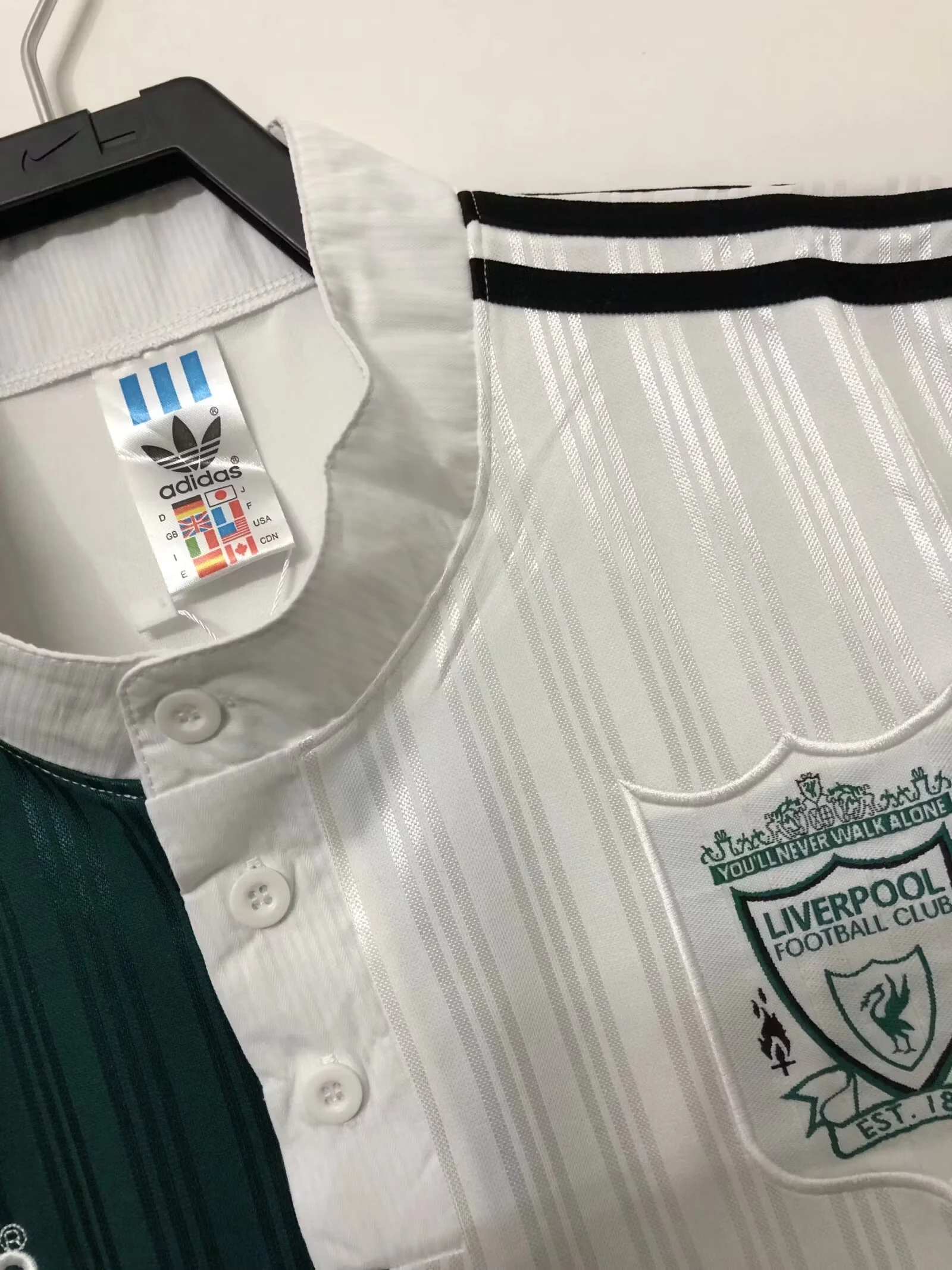1995-96 Liverpool Away Retro Shirt view 6
