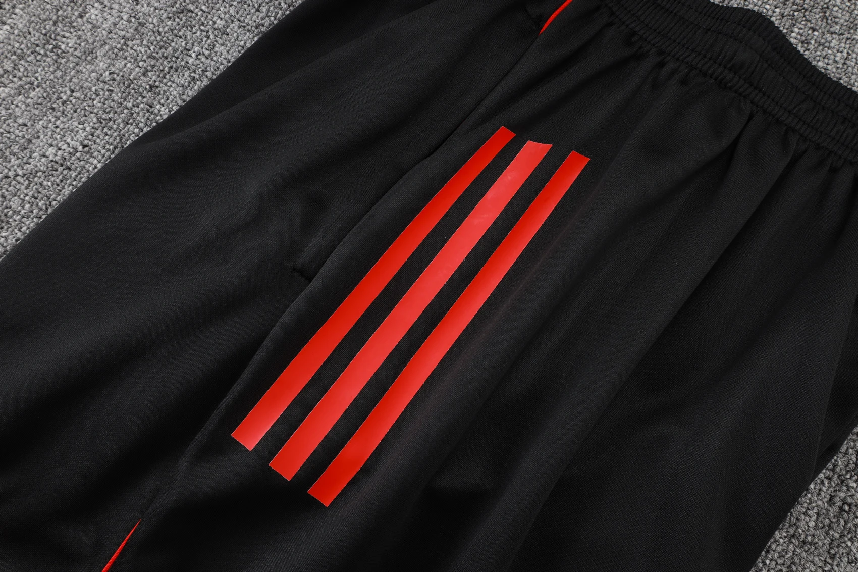 2025-26 season Bayern Munich black short-sleeved training kit view 13