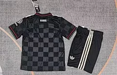 2025-26 Bayern Munich Away Shirt - Kids view 2