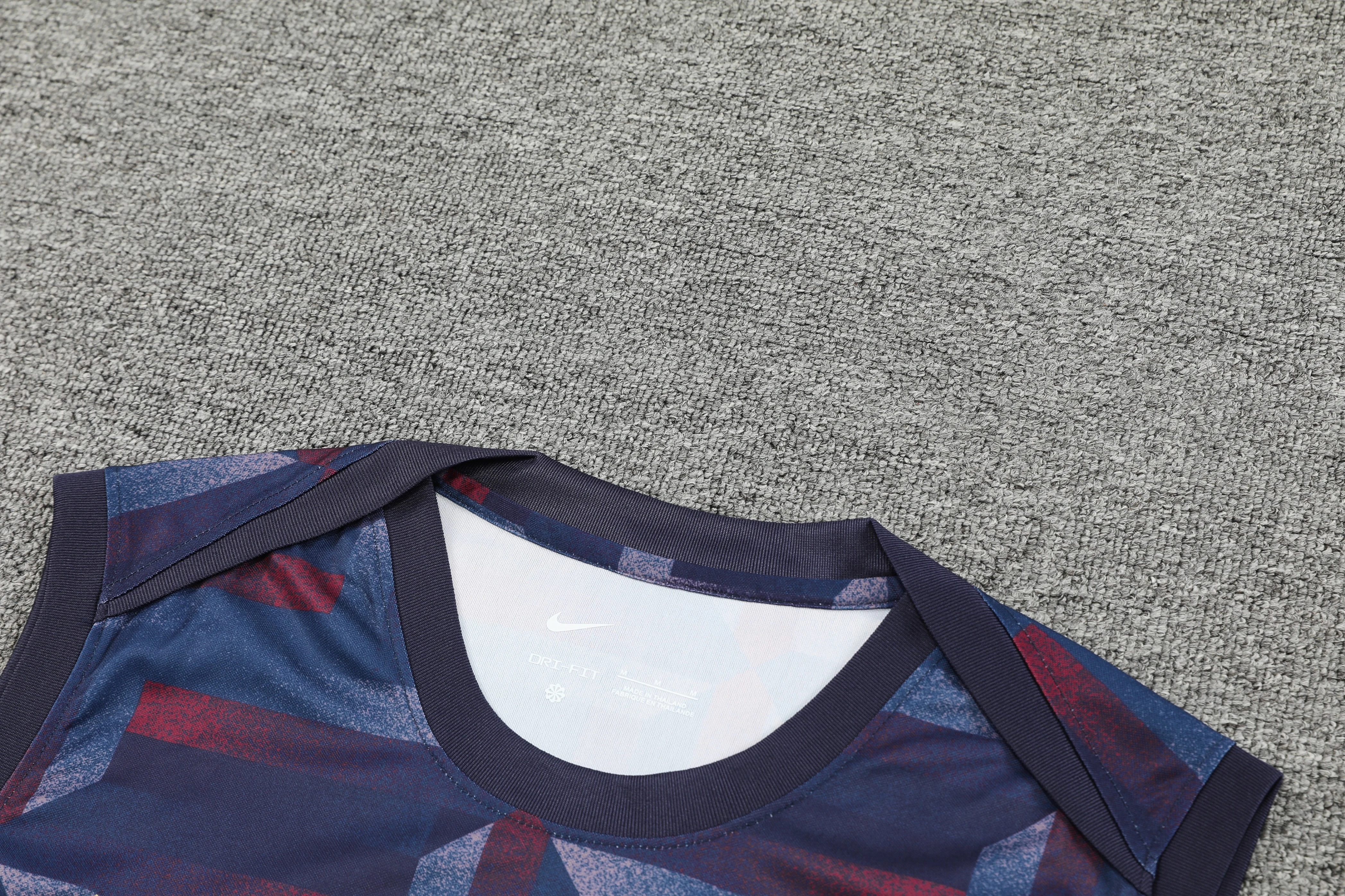 2024-25 England training vest view 6