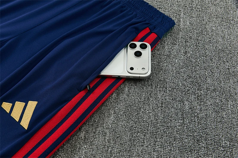 2026-27 Bayern Munich Dark Grey Half-Zip Training Jersey view 8