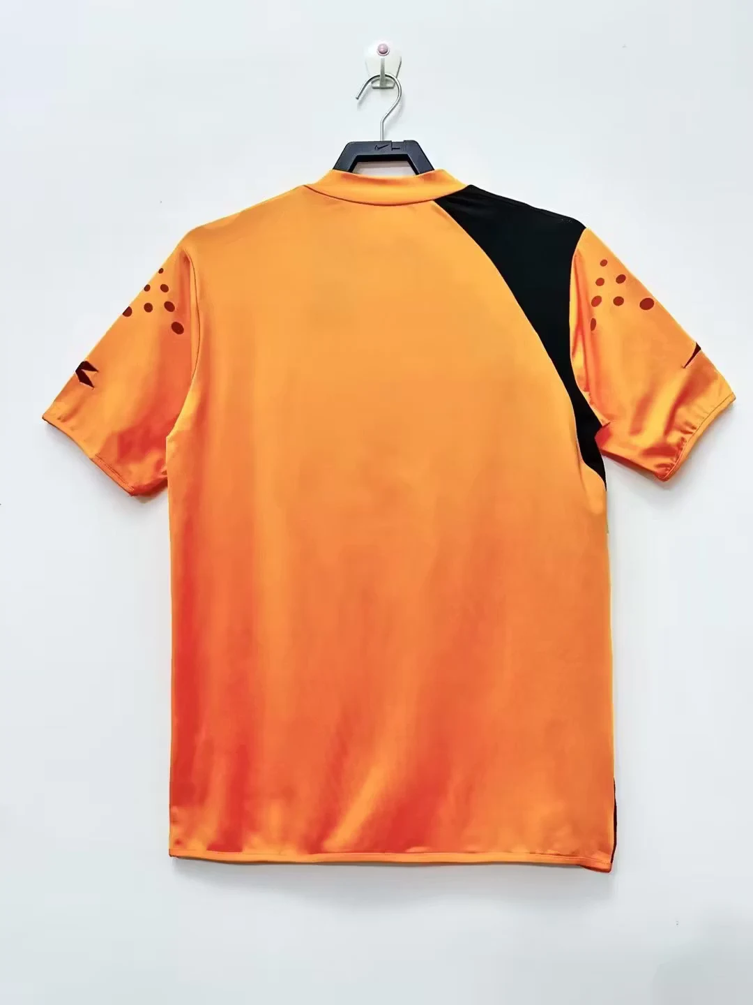 2005-06 Roma Home Retro Jersey view 2