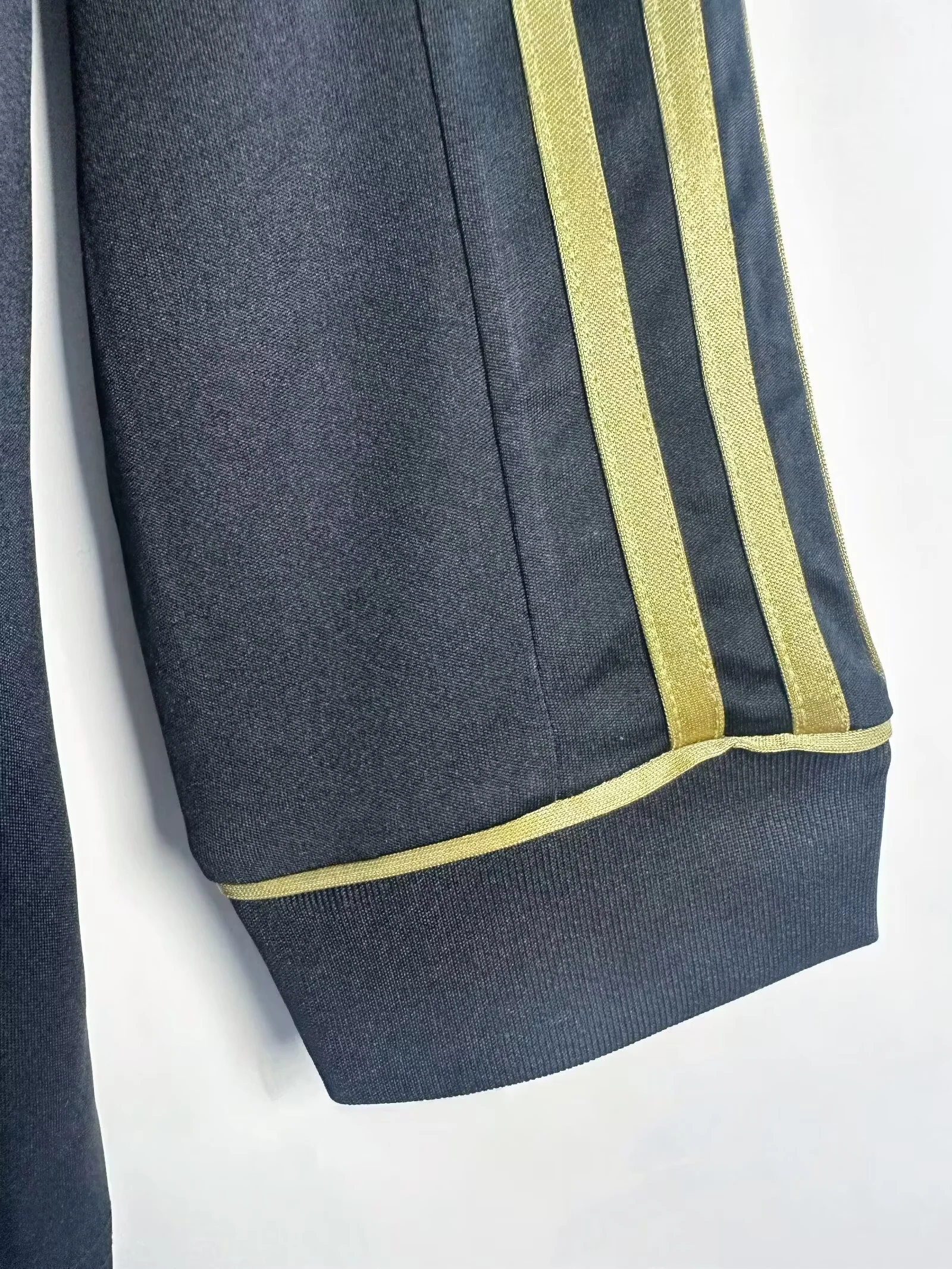 2011-12 Real Madrid Away Long Sleeve Retro Jersey view 9
