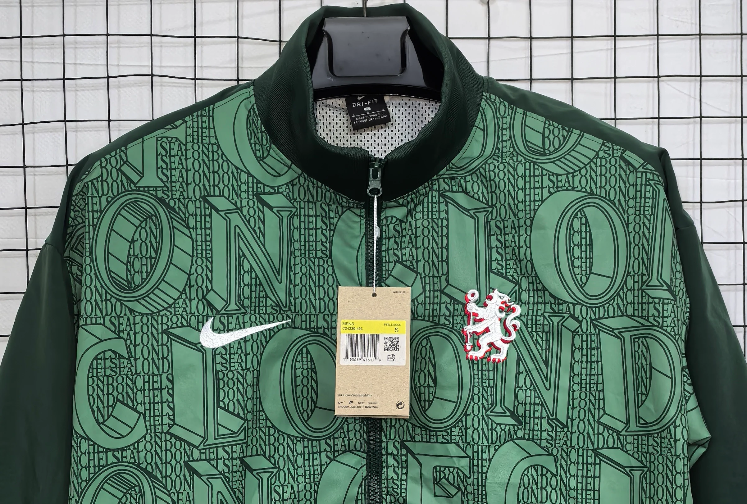 2025-26 Chelsea Green Waterproof Training Windbreaker view 3