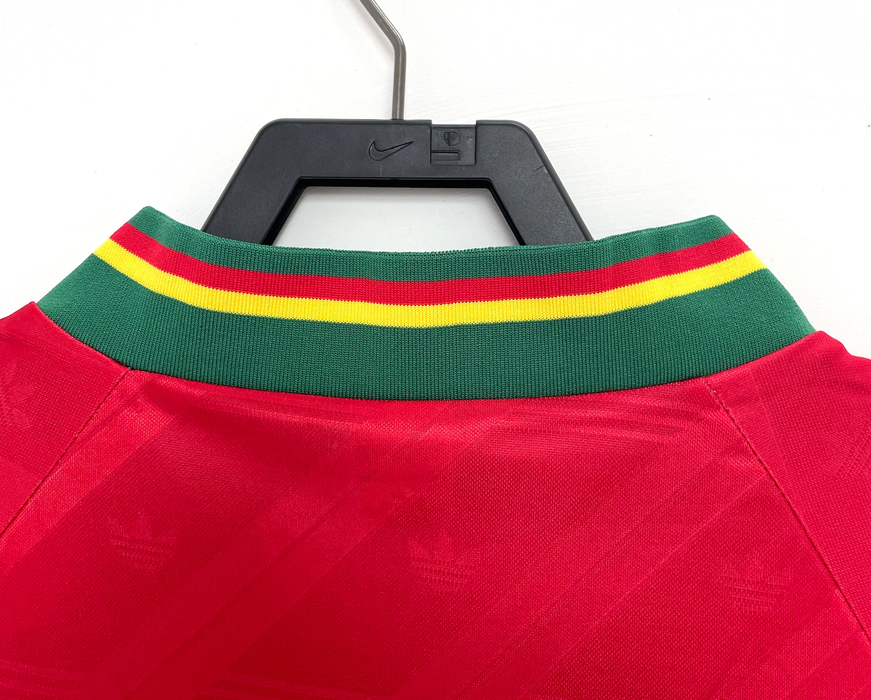 1992-94 Portugal Home Retro Jersey view 3