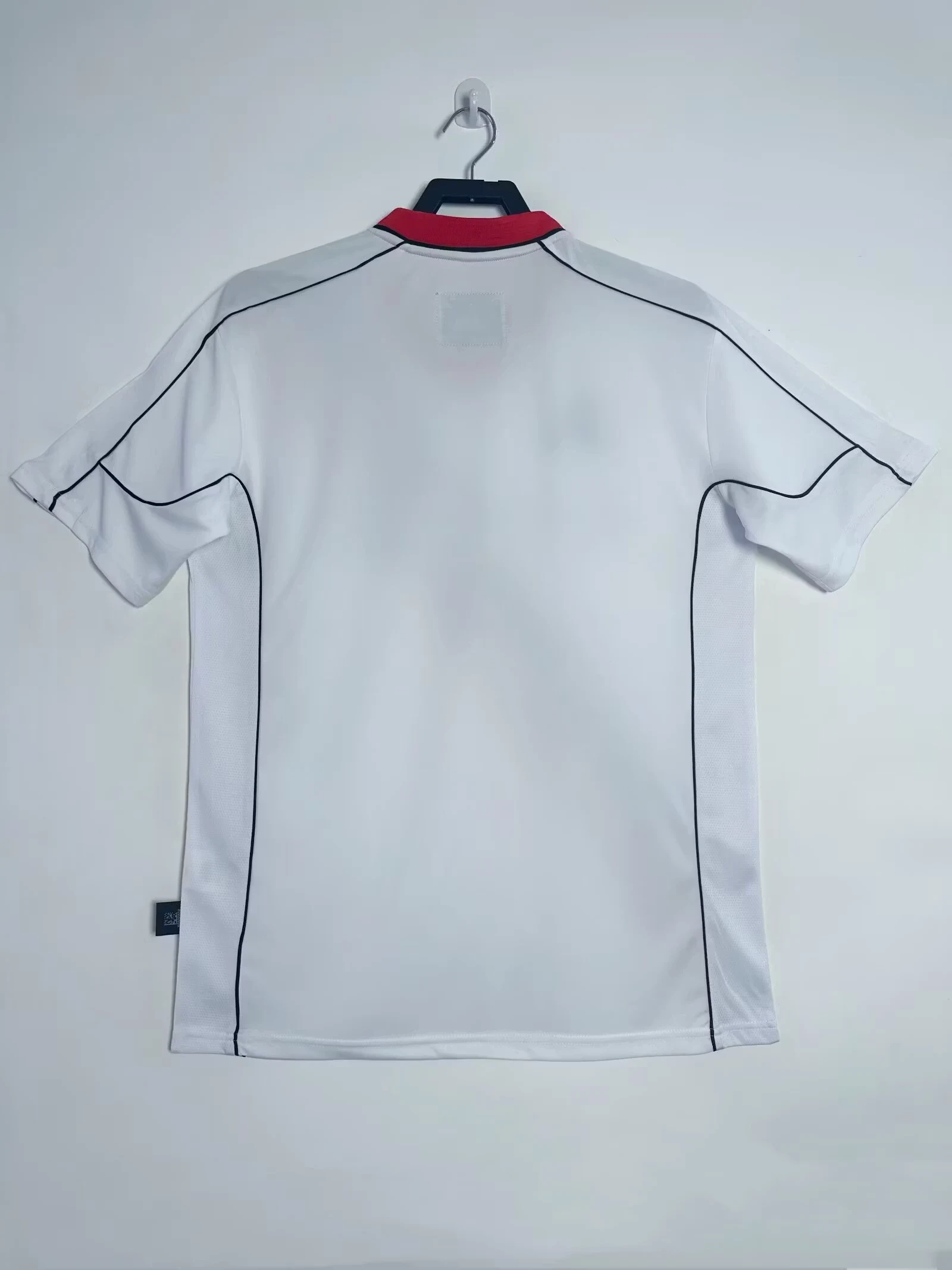 2002-03 Manchester City Away Retro Jersey view 2