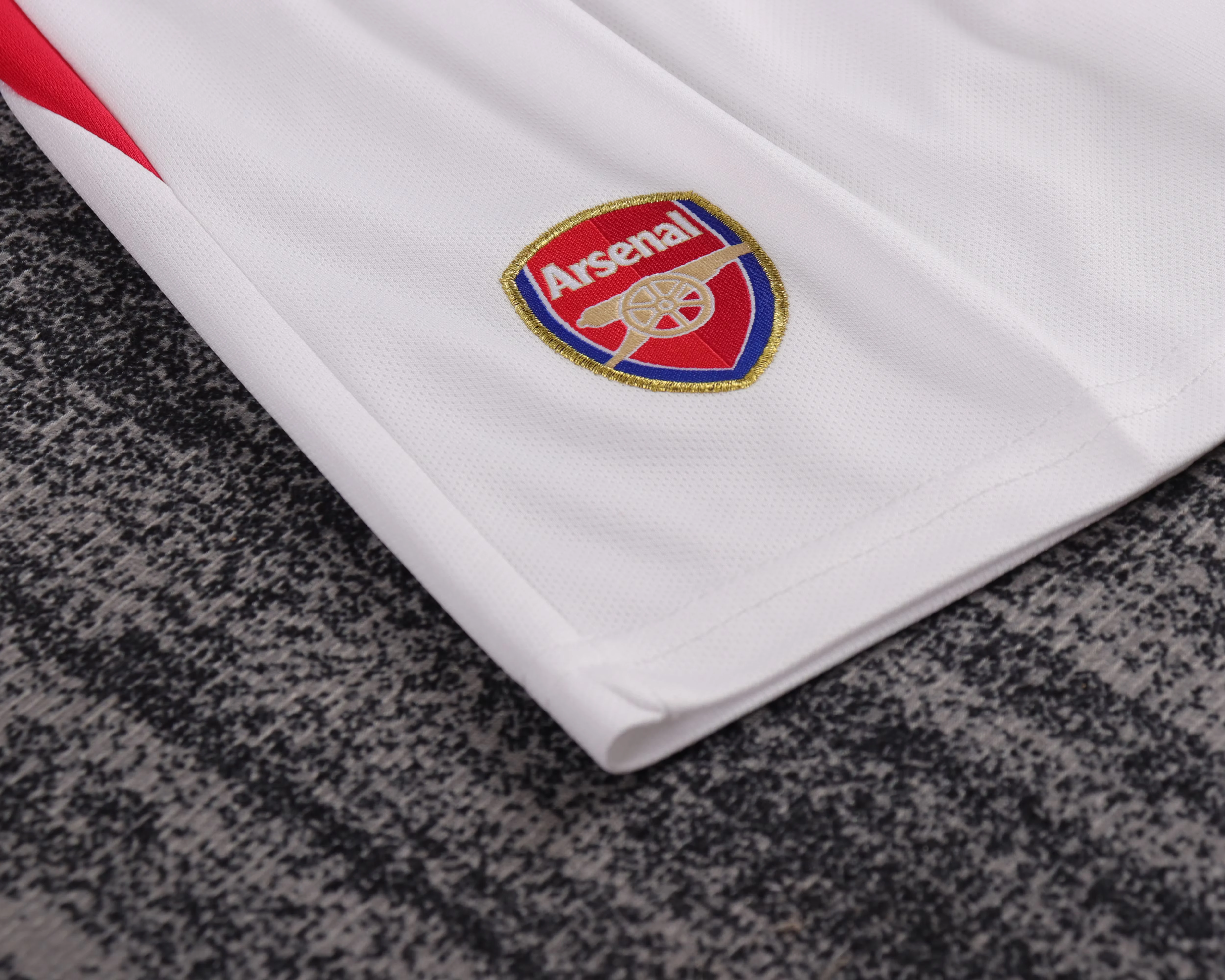 2002-03 Arsenal Home Retro Shirt - Kids Sizes view 4
