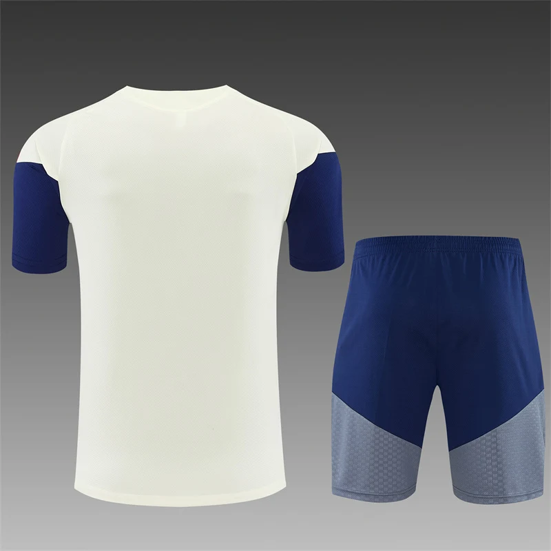 2026-27 Bayern Munich Beige Short-Sleeve Training Jersey view 2
