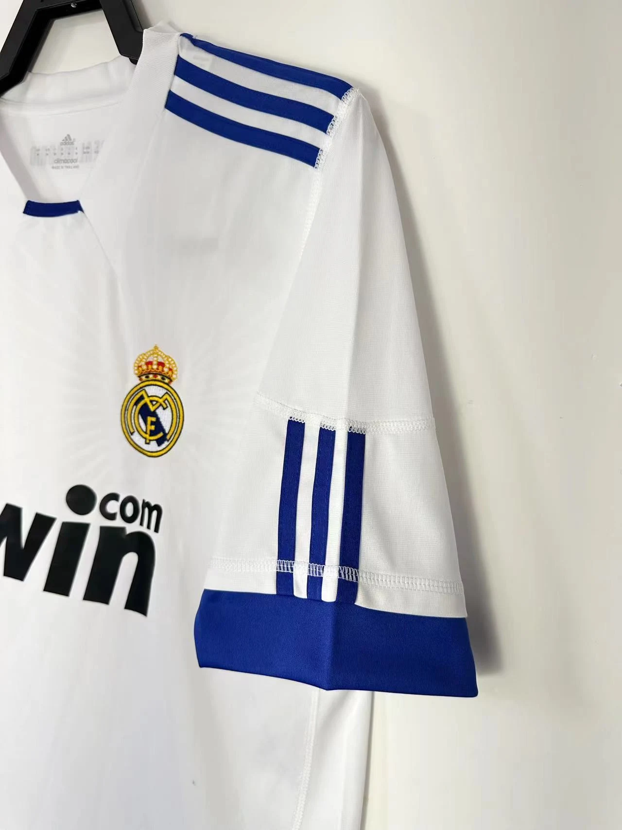 2010-11 Real Madrid Home Retro Jersey view 12