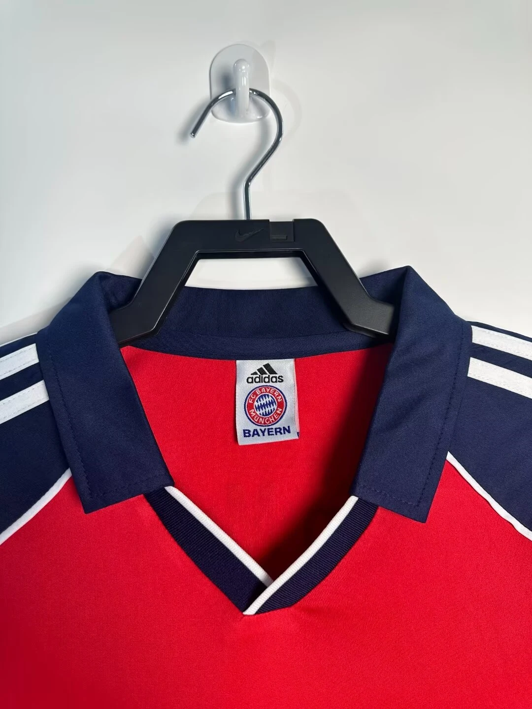 2000-01 Bayern Munich Home Retro Jersey view 8