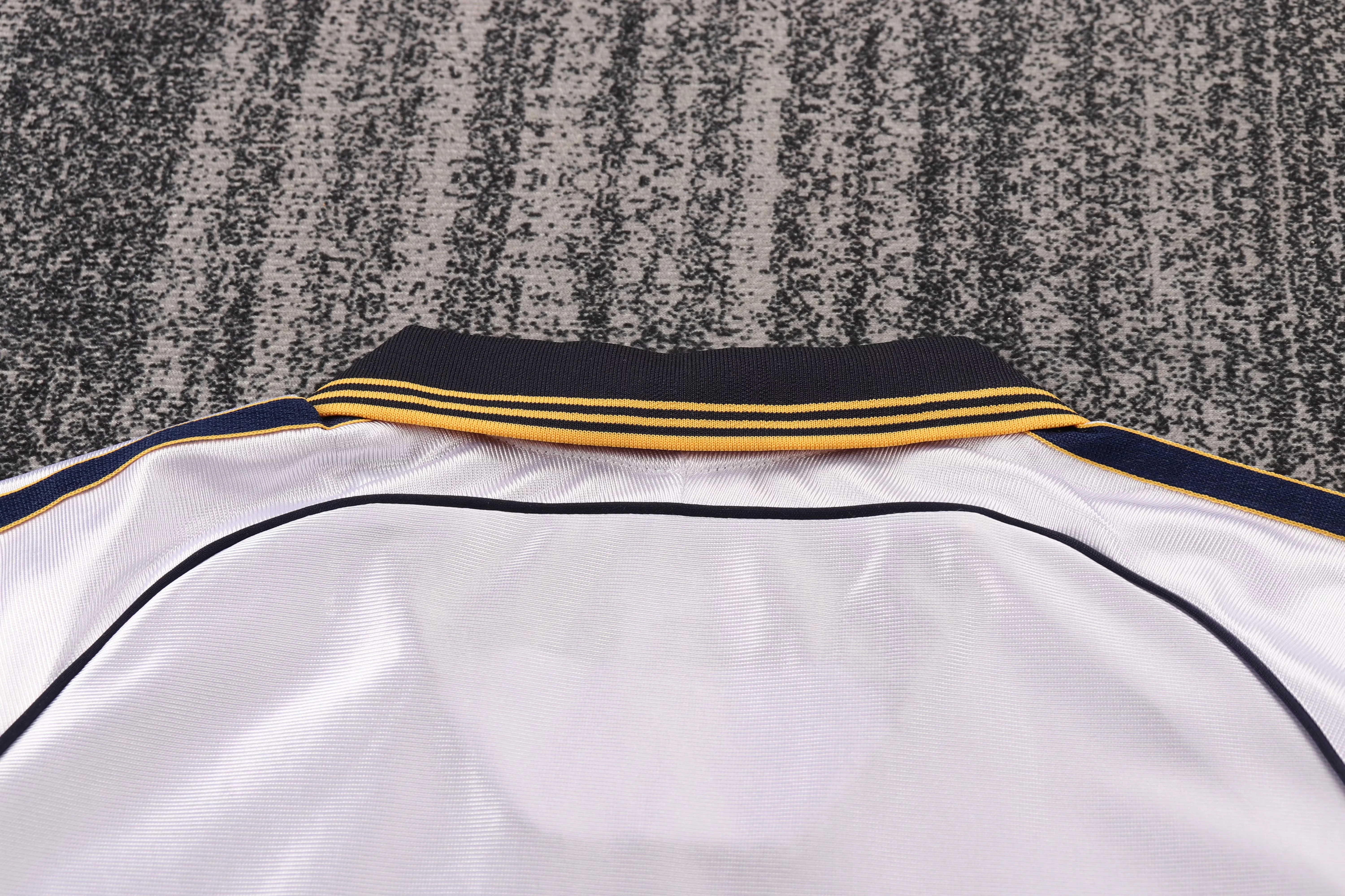 1998-00 Real Madrid Home Retro Shirt - Kids view 14