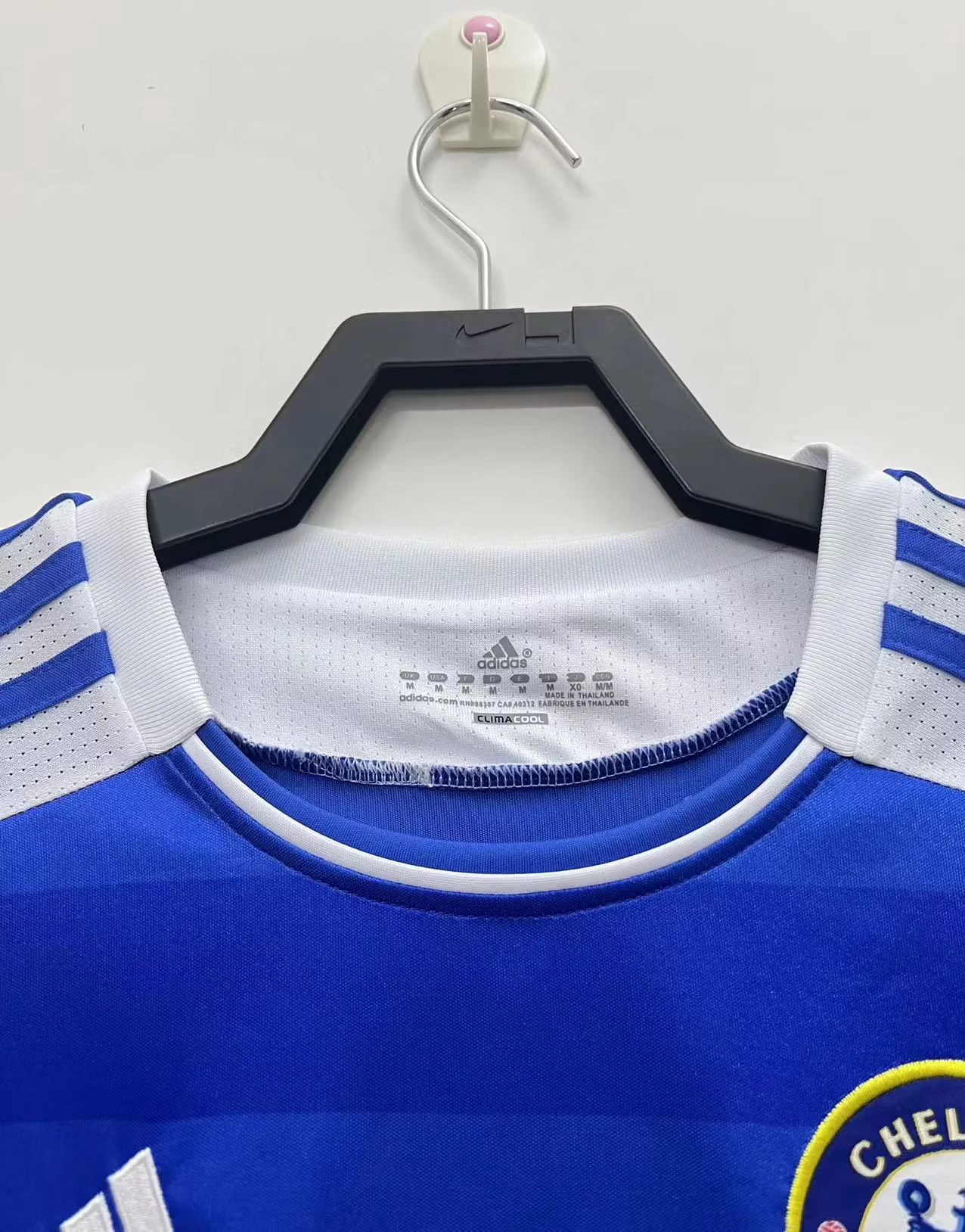2011-12 Chelsea Home Retro Shirt view 3