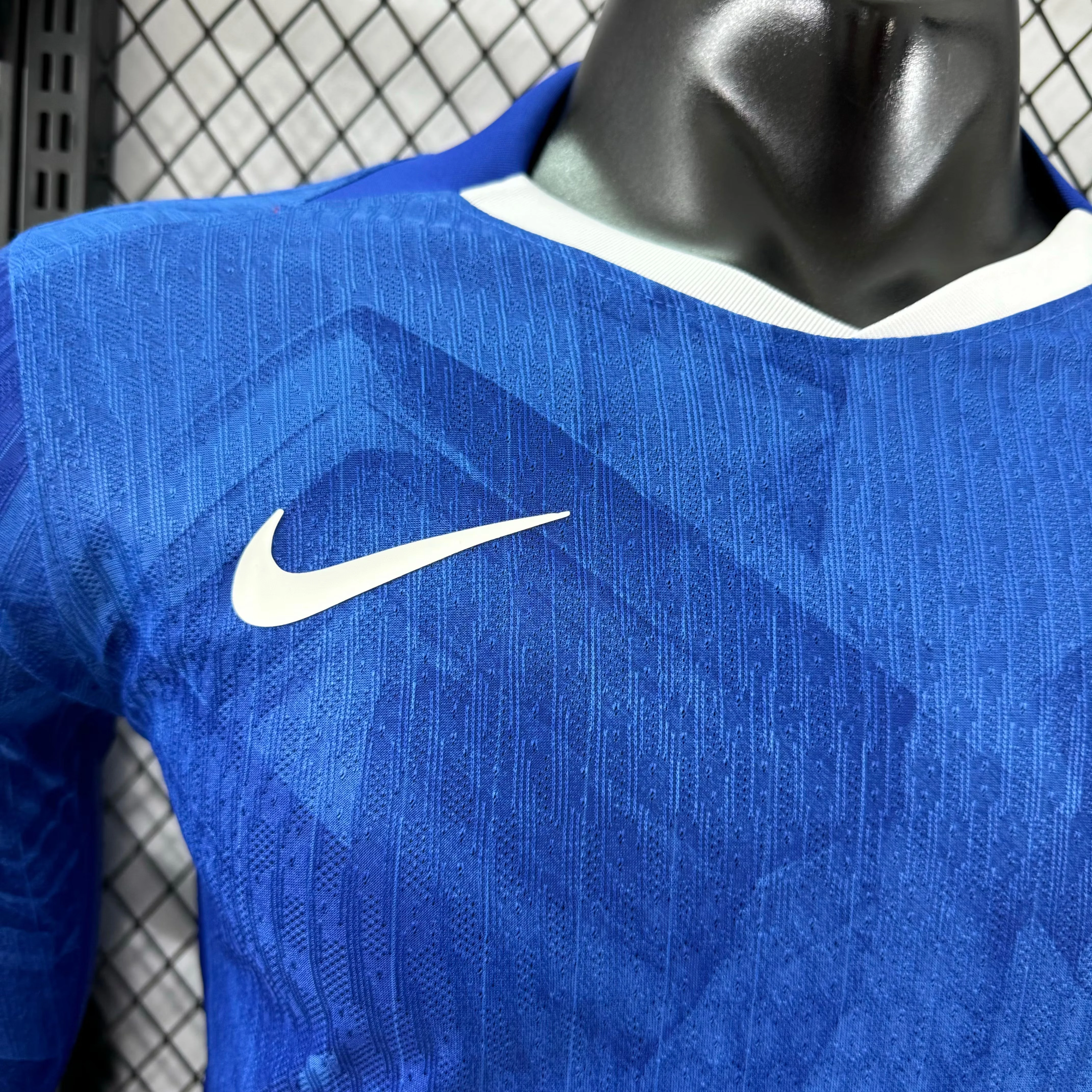 2025-26 Chelsea Home Long-Sleeve Jersey – Player Version view 5