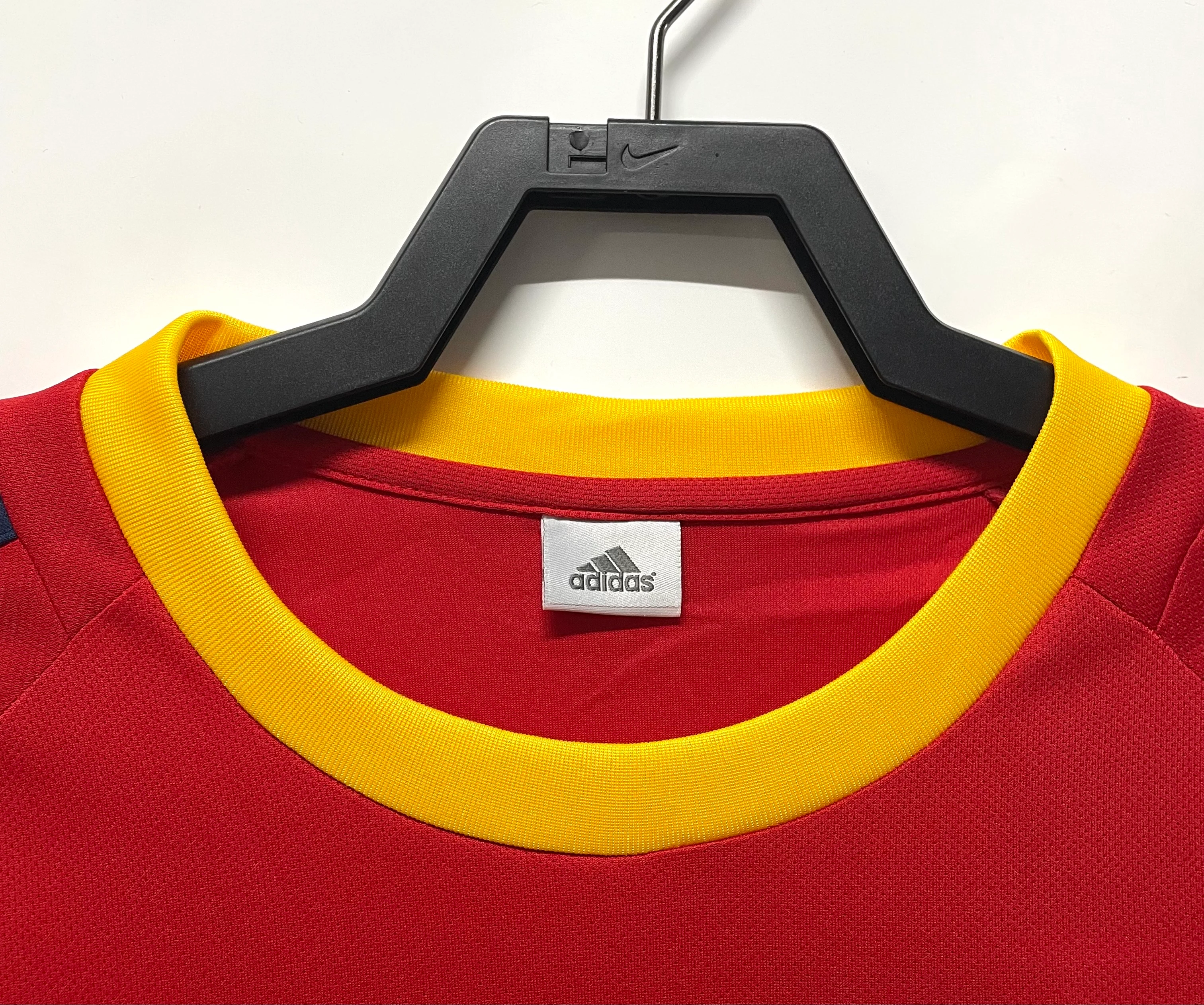 2002 Spain Home Retro Jersey view 5