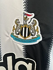 2025-26 Newcastle United Home Shirt view 3