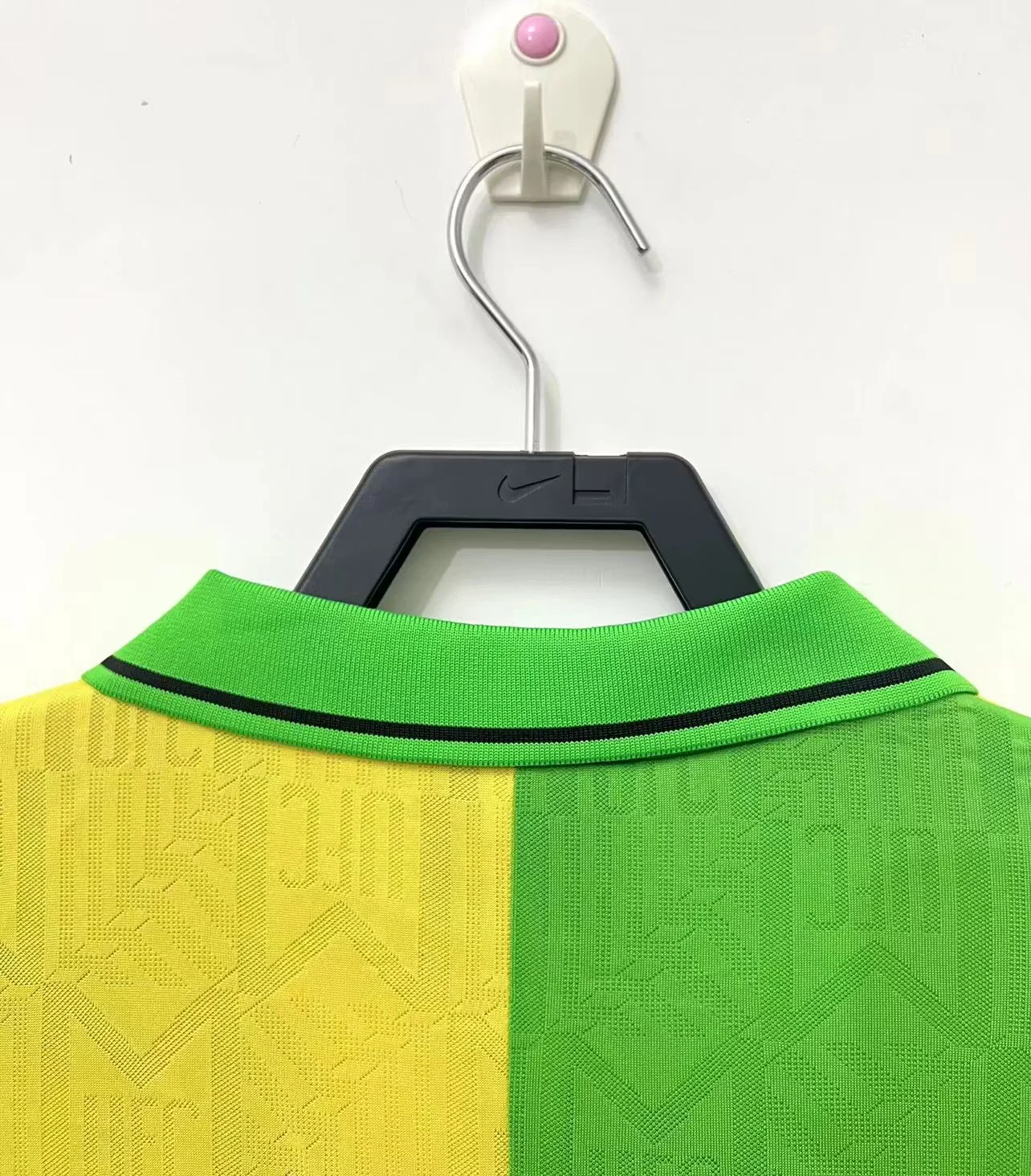 1992-94 Manchester United away retro jersey view 6
