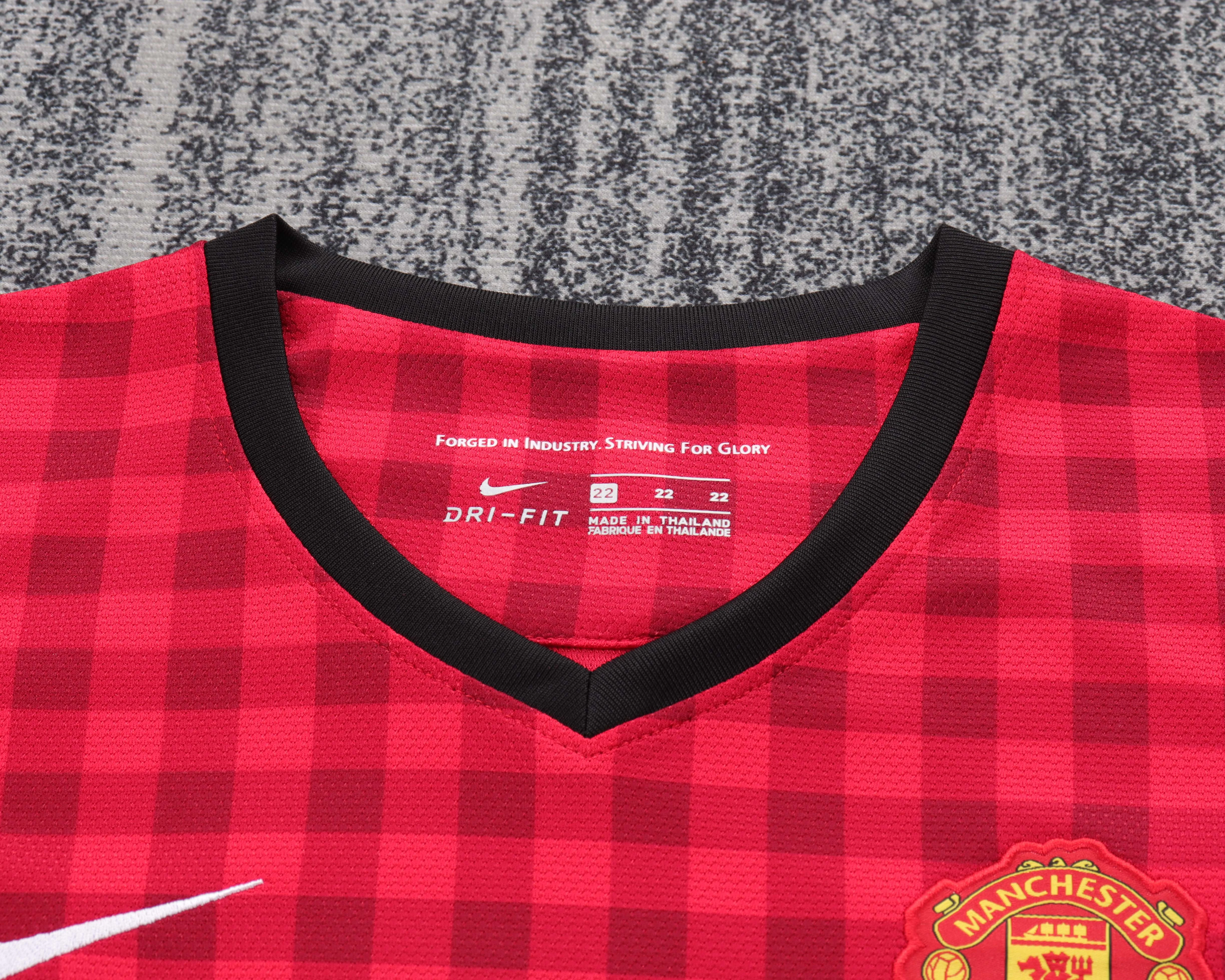 2012-13 Manchester United Home Retro Shirt - Kids Sizes view 10