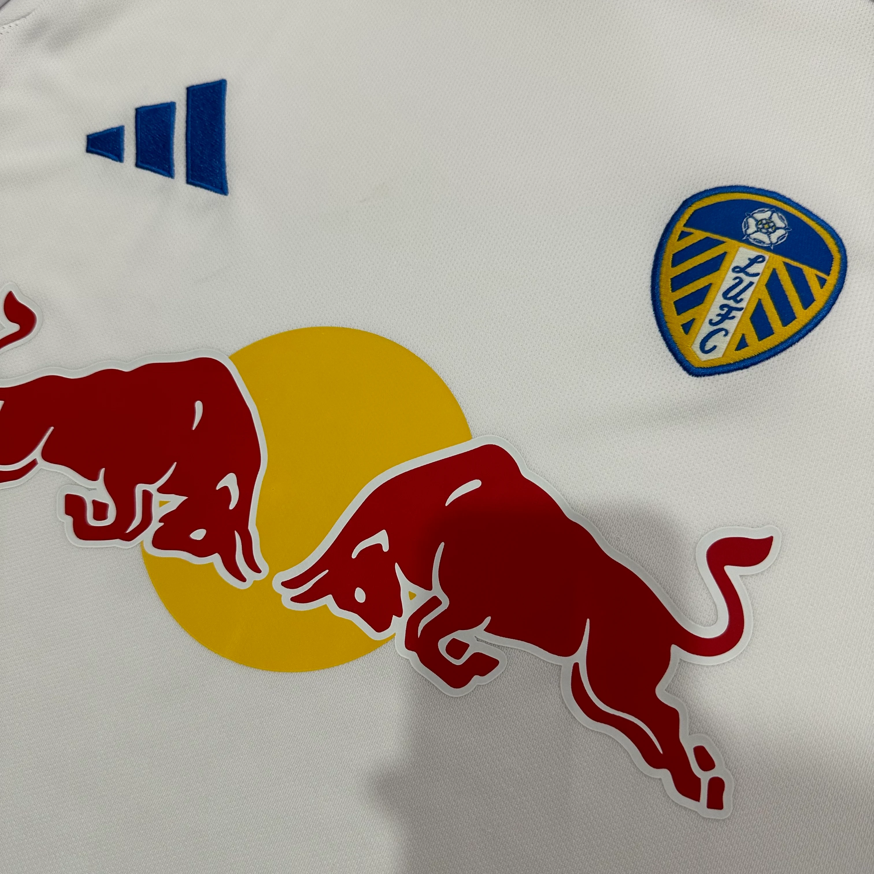 2025-26 Leeds United Home Kit view 7