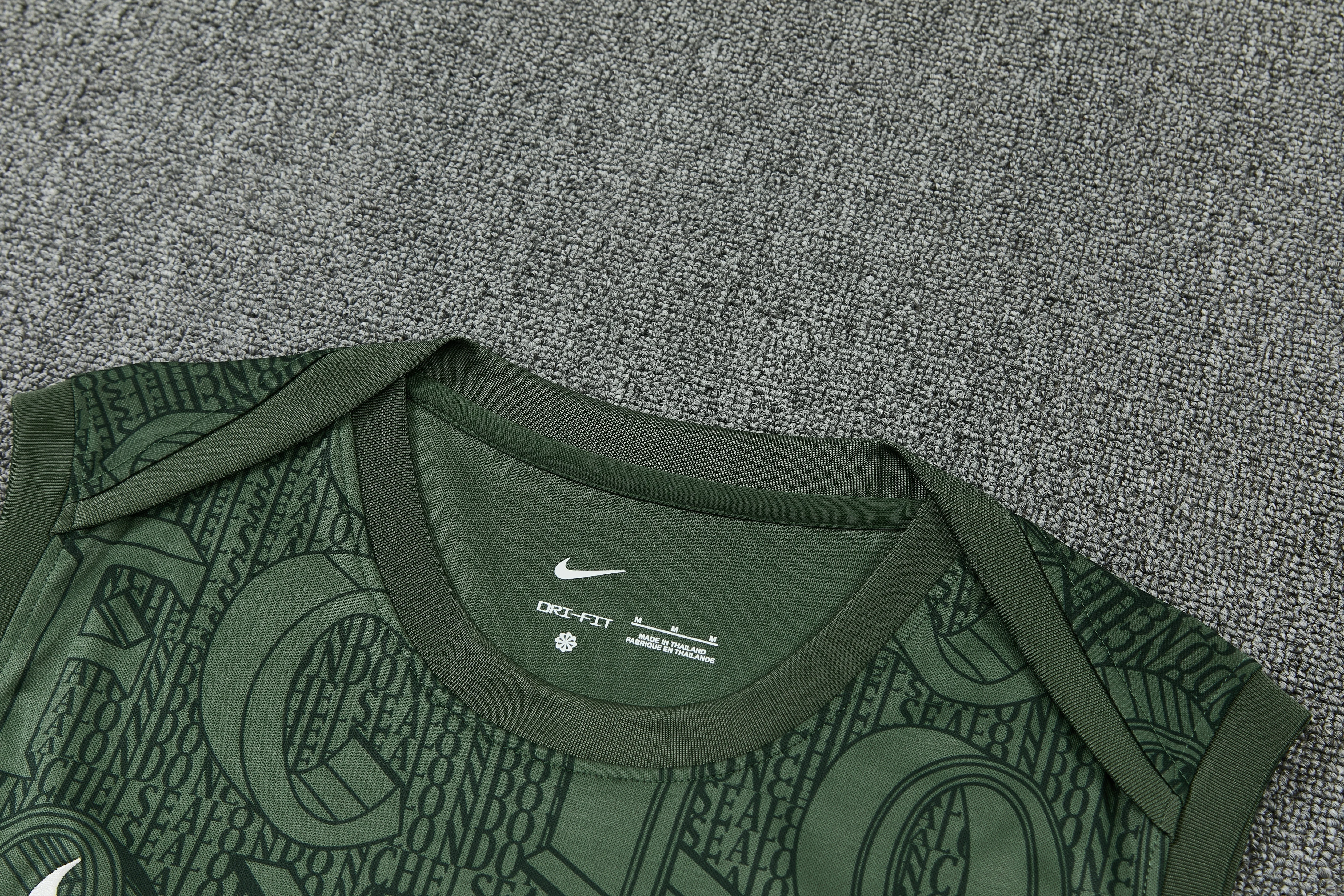 2025-26 Chelsea training vest jersey view 16