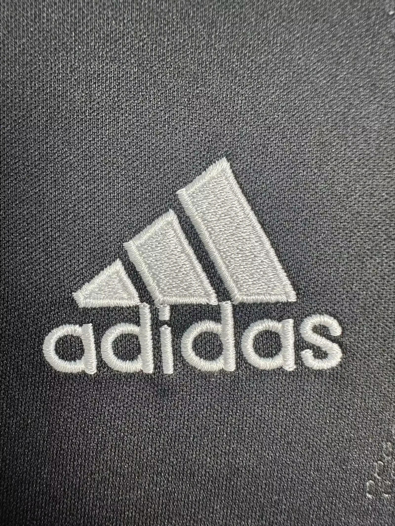 2001-02 Real Madrid Away Retro Jersey view 3