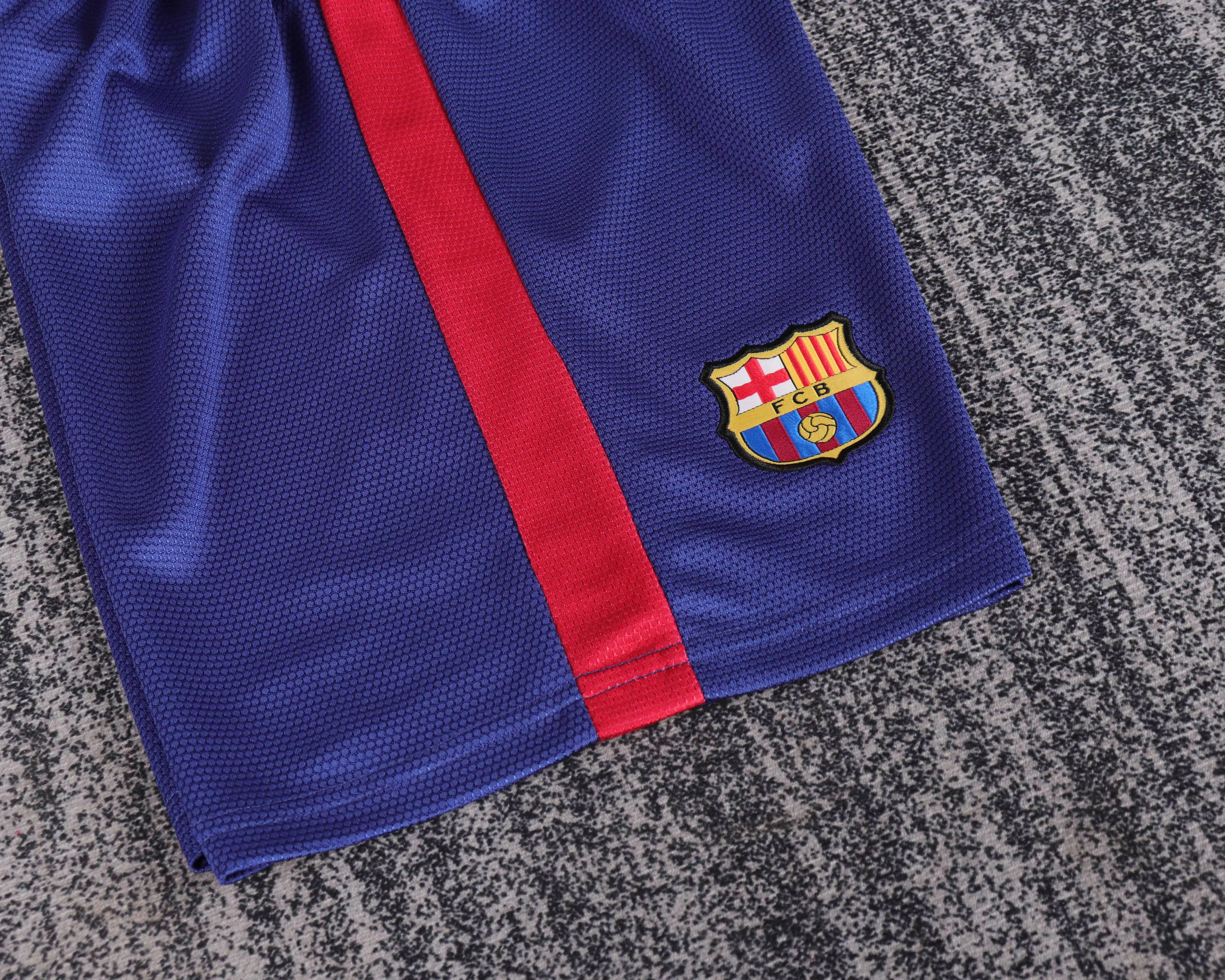 2012-13 Barcelona Home Retro Shirt - Kids Sizes view 6
