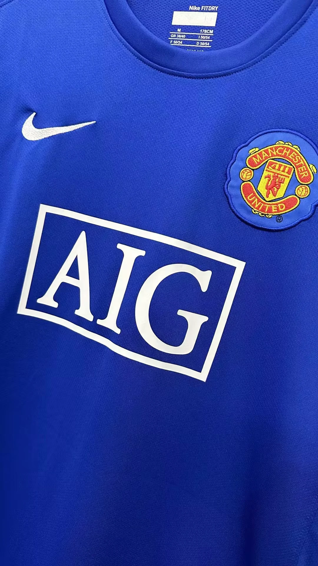 2008-09 Manchester United second away blue long-sleeved retro jersey view 7