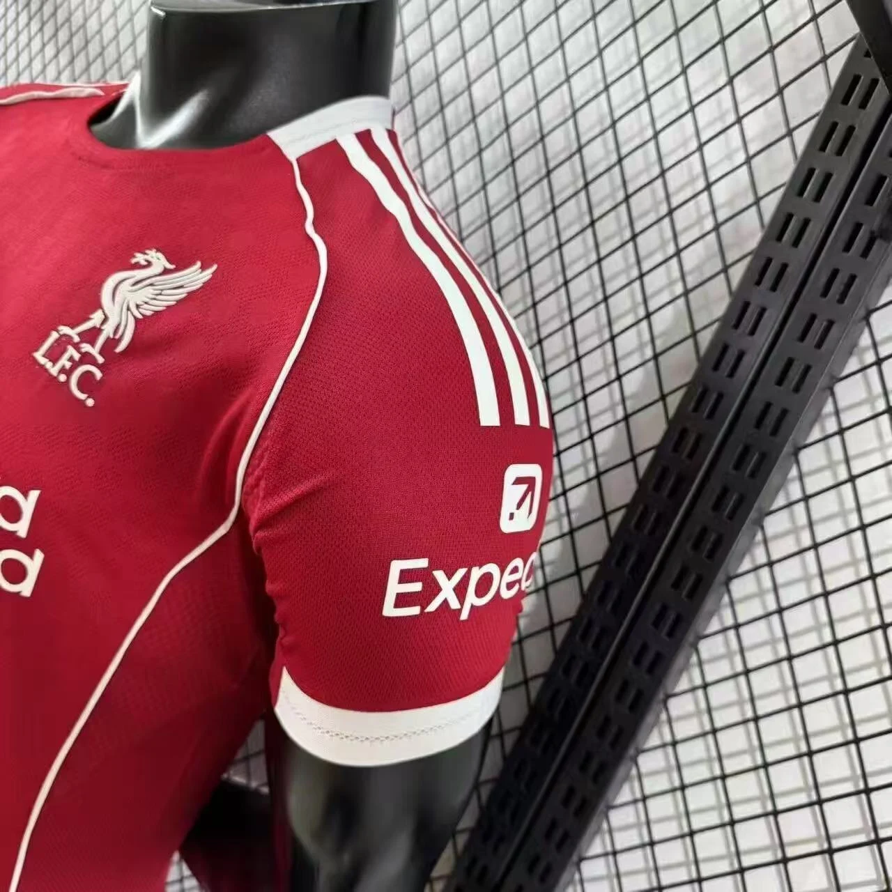 2025-26 Liverpool Home Kit - Player Edition view 5