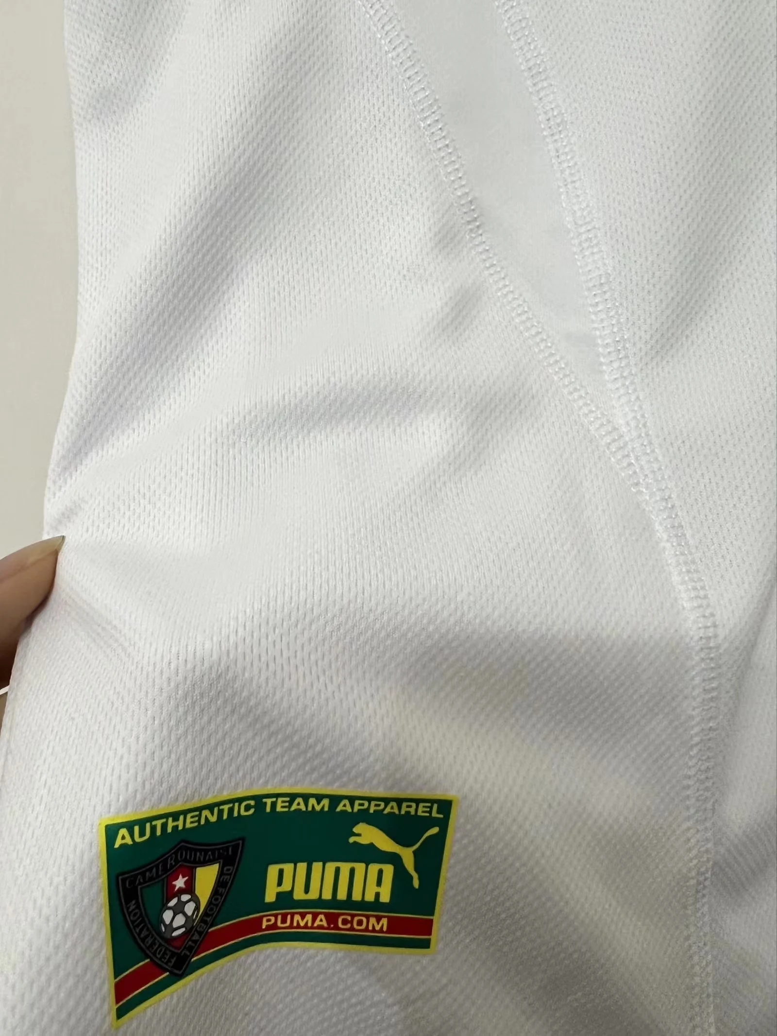2002 Cameroon Retro Jersey view 3