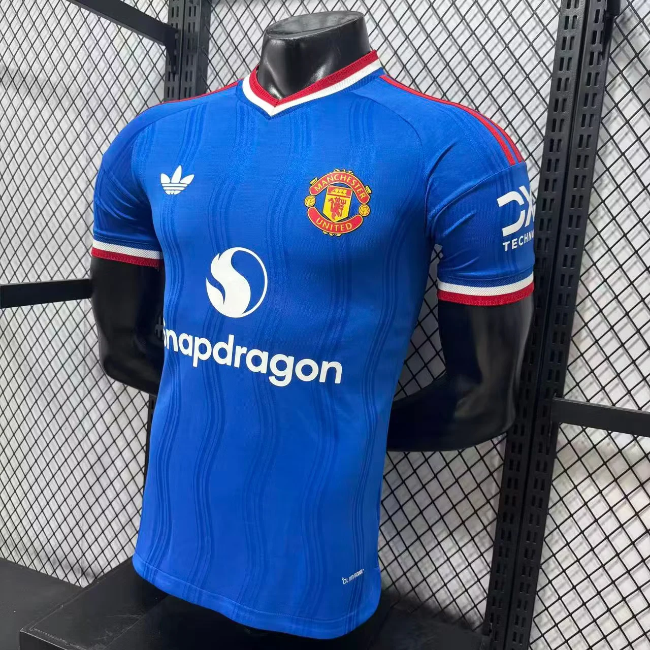 2026-27 Manchester United Away Shirt – Player Version view 11