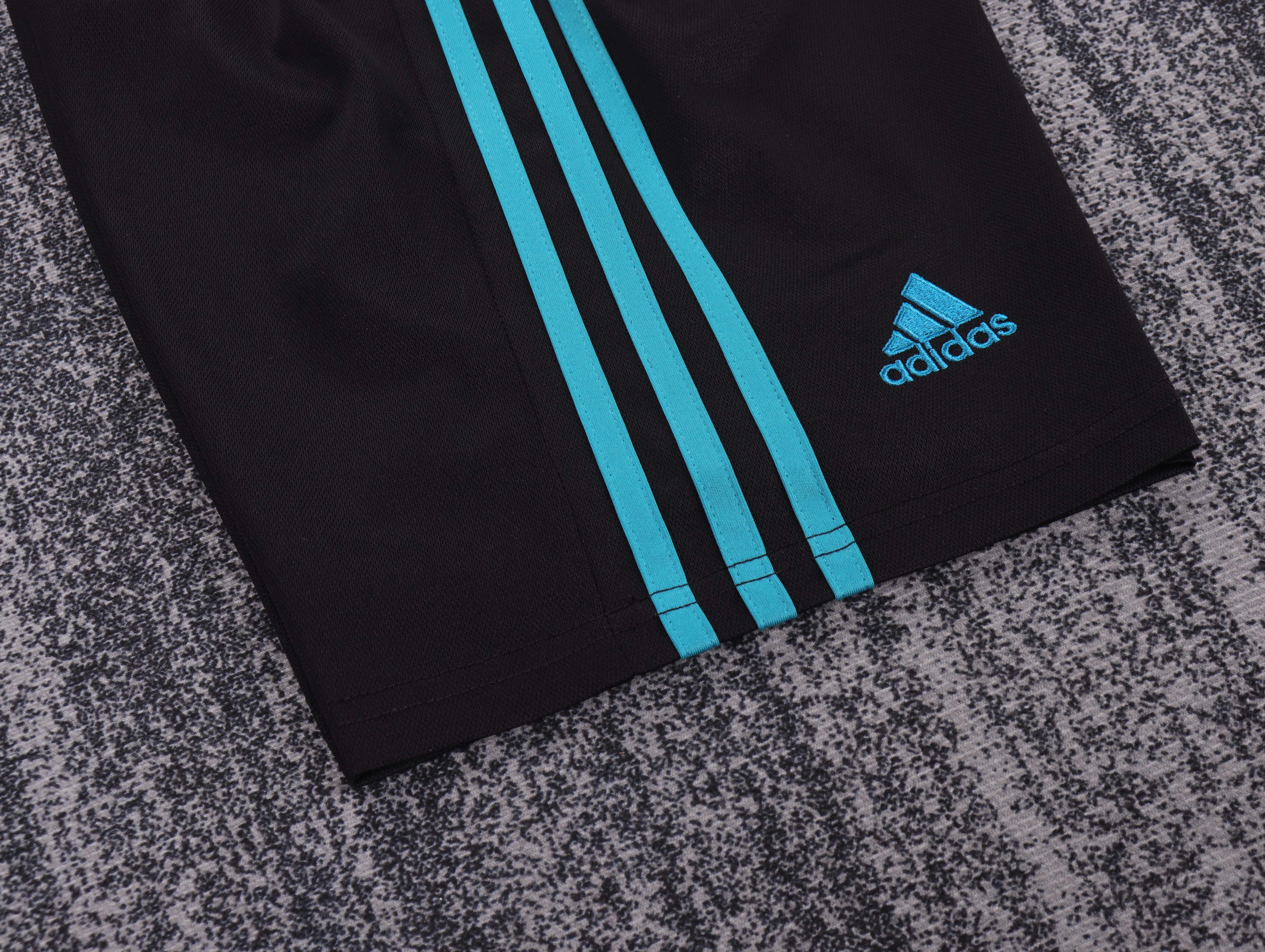2017-18 Real Madrid Away Retro Shirt - Kids Sizes view 14