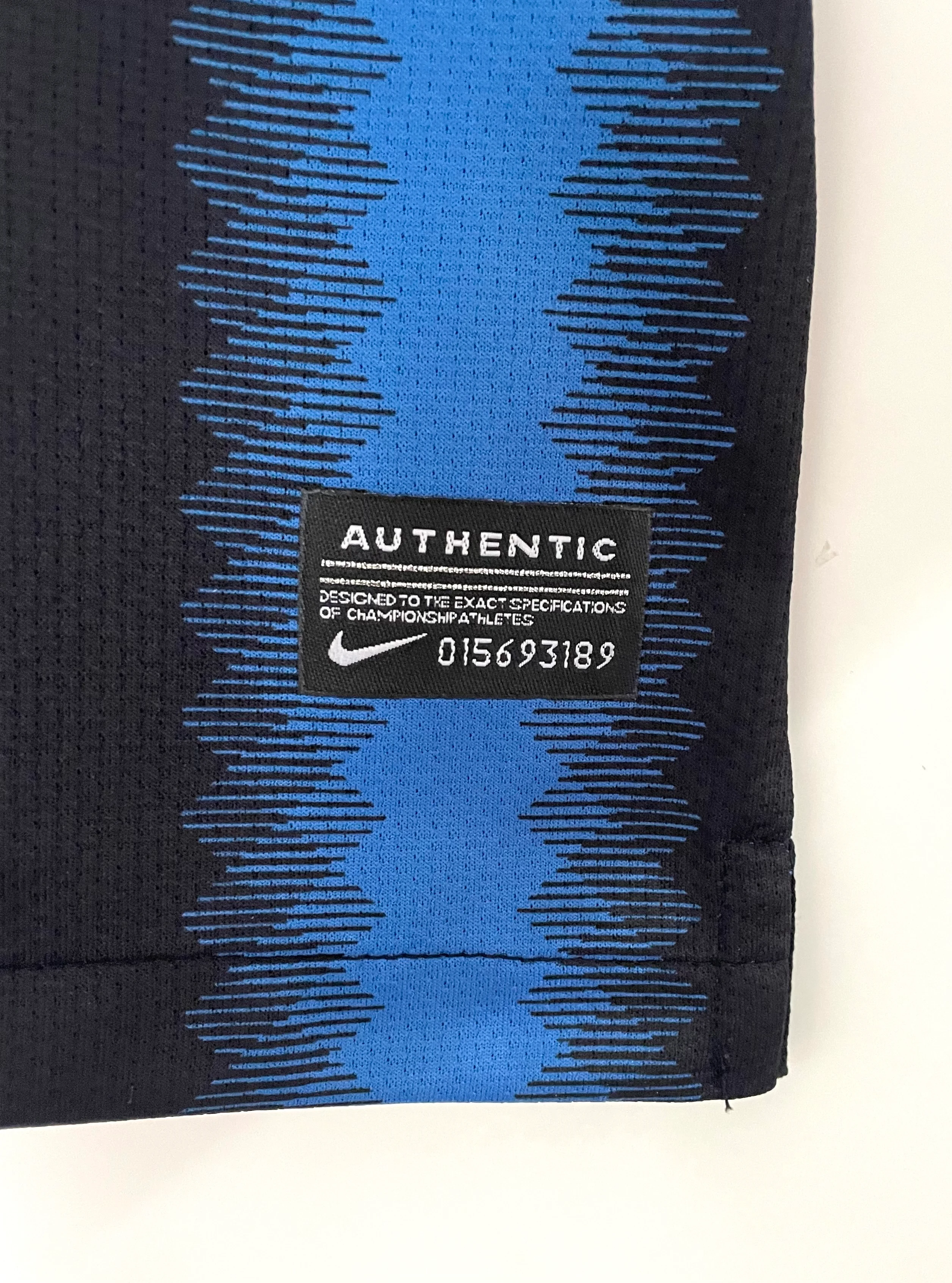2010-11 Inter Milan Home Retro Jersey view 5
