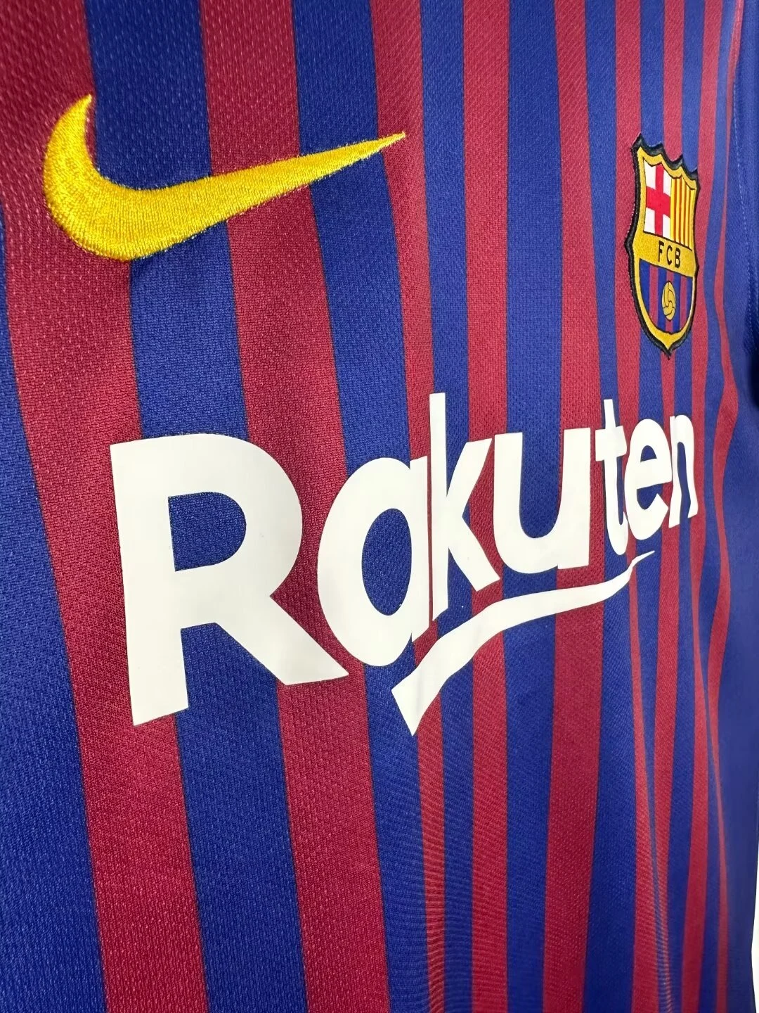 2018-19 Barcelona Home Retro Jersey view 5