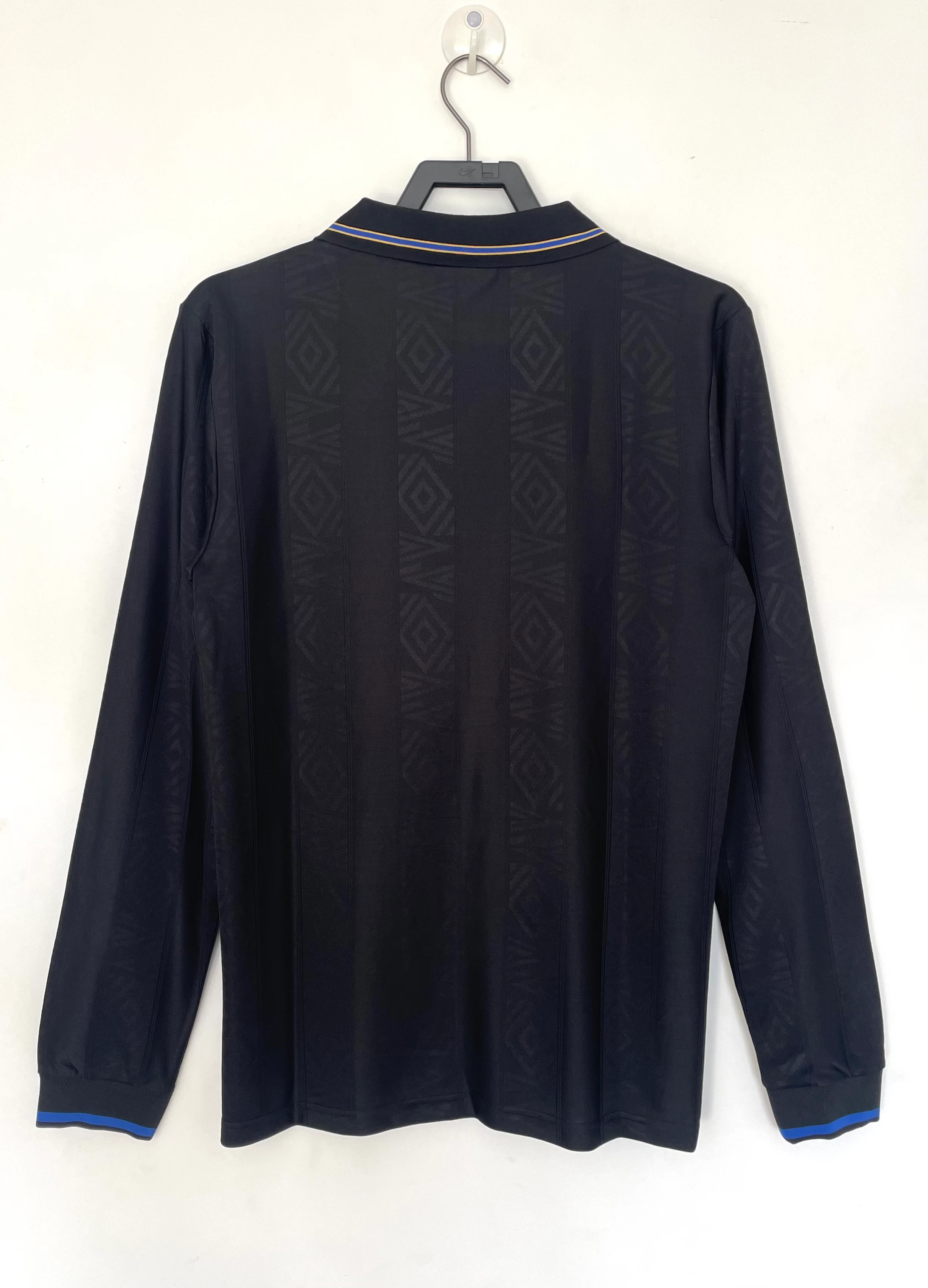 1993-94 Manchester United Away Black Long Sleeve Retro Shirt view 2