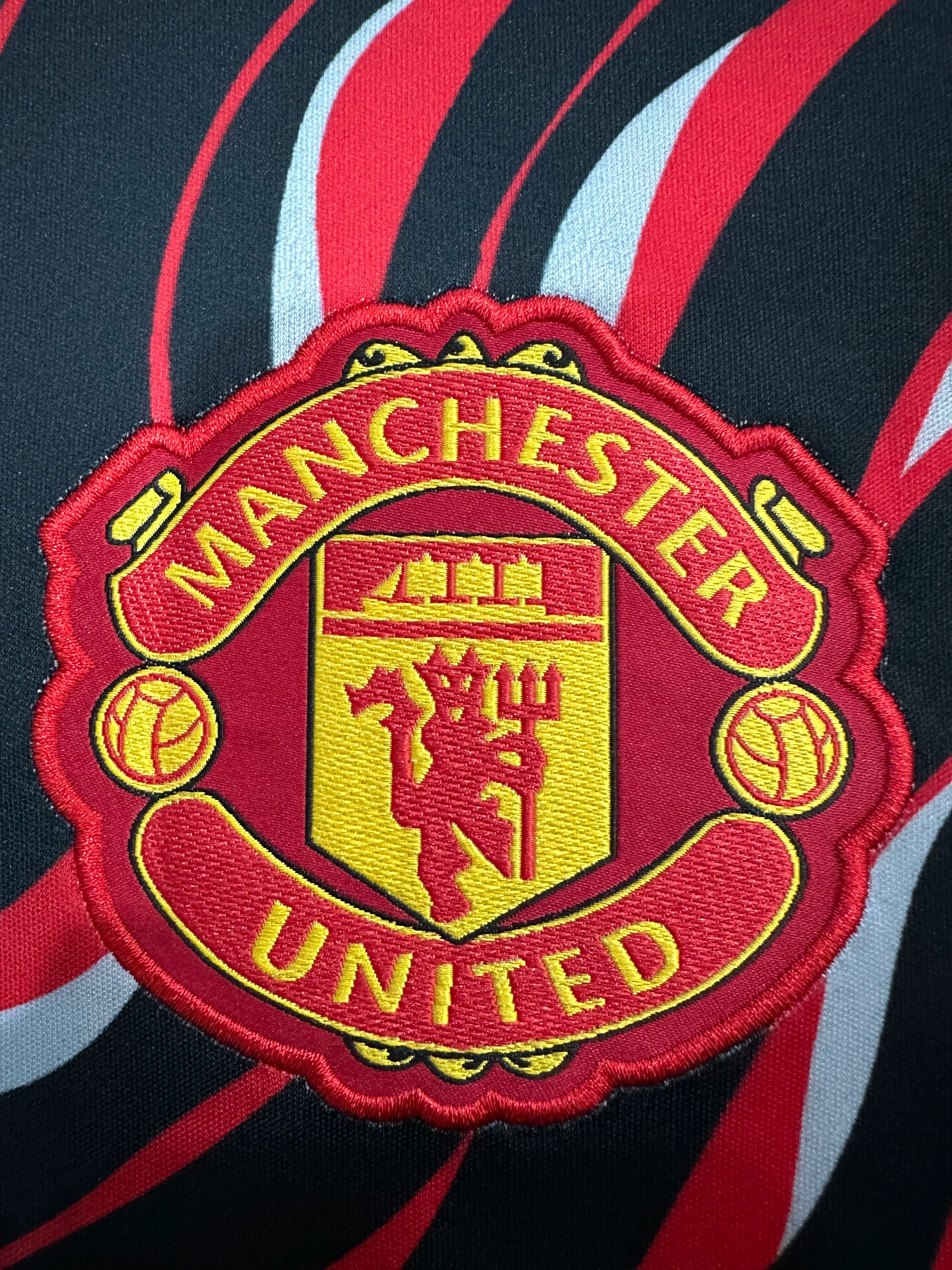 2025-26 Manchester United training kit view 5