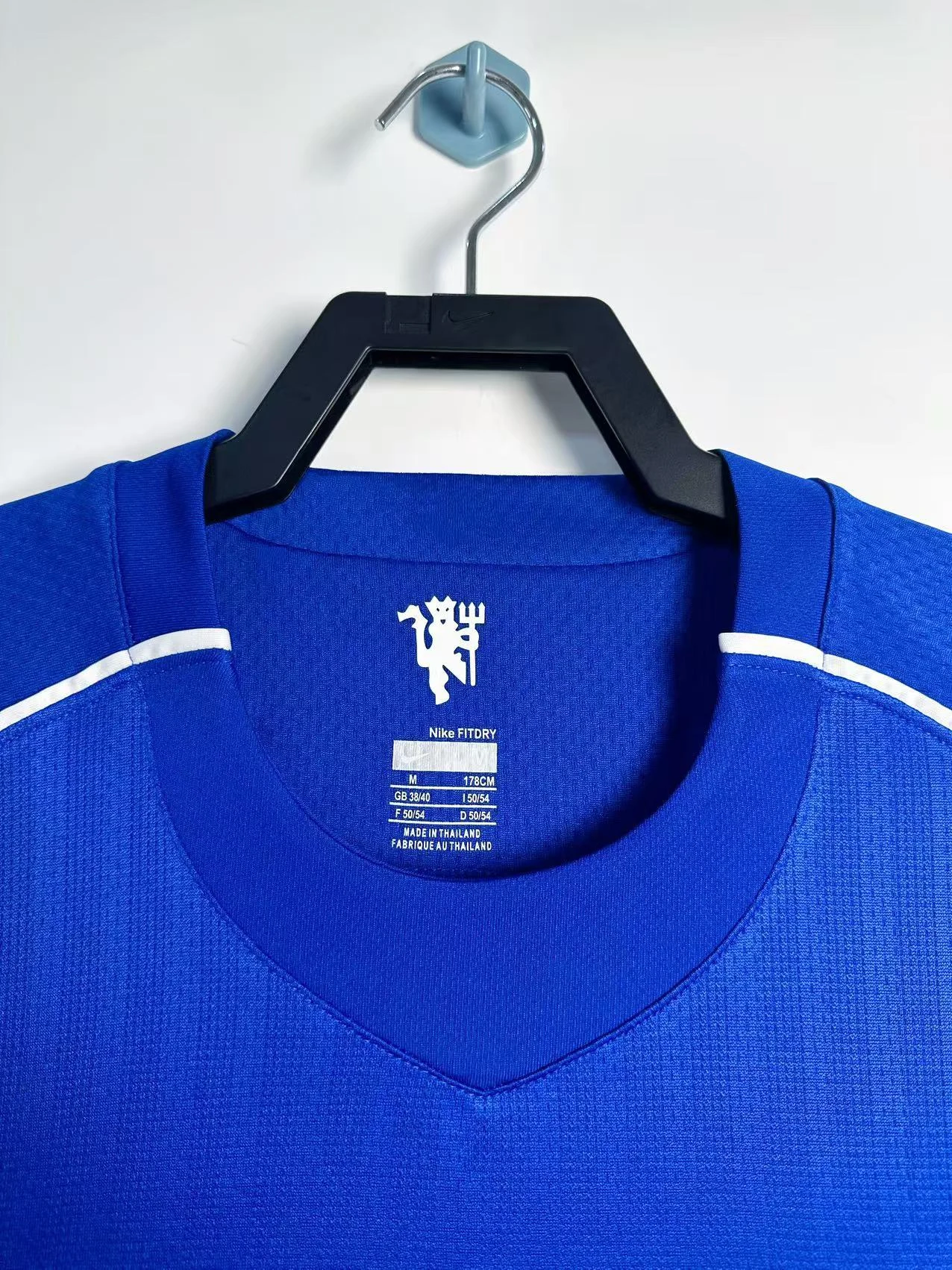 2007-08 Manchester United Goalkeeper Retro Long-Sleeve Jersey view 3