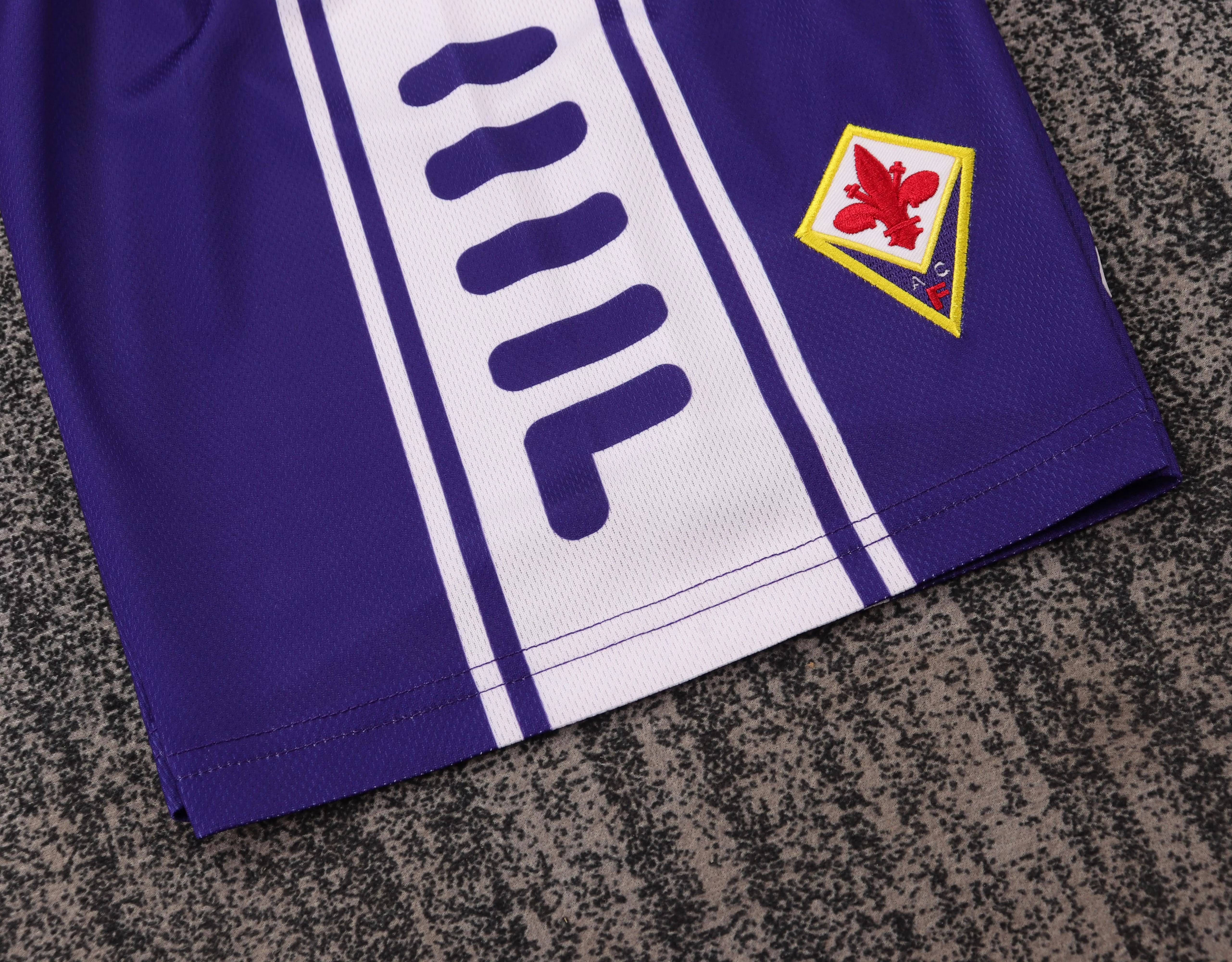 1999-00 Fiorentina Home Retro Shirt - Kids view 4