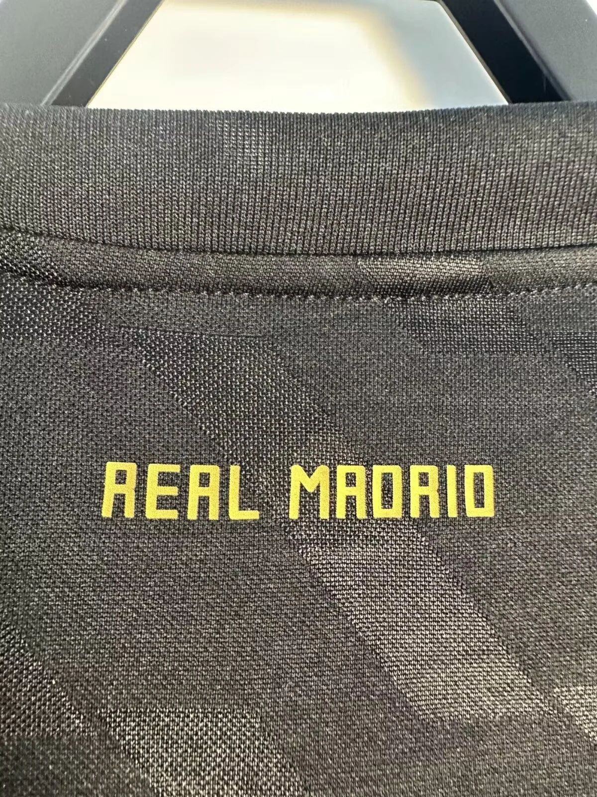 2011-12 Real Madrid Away Long Sleeve Retro Jersey view 3
