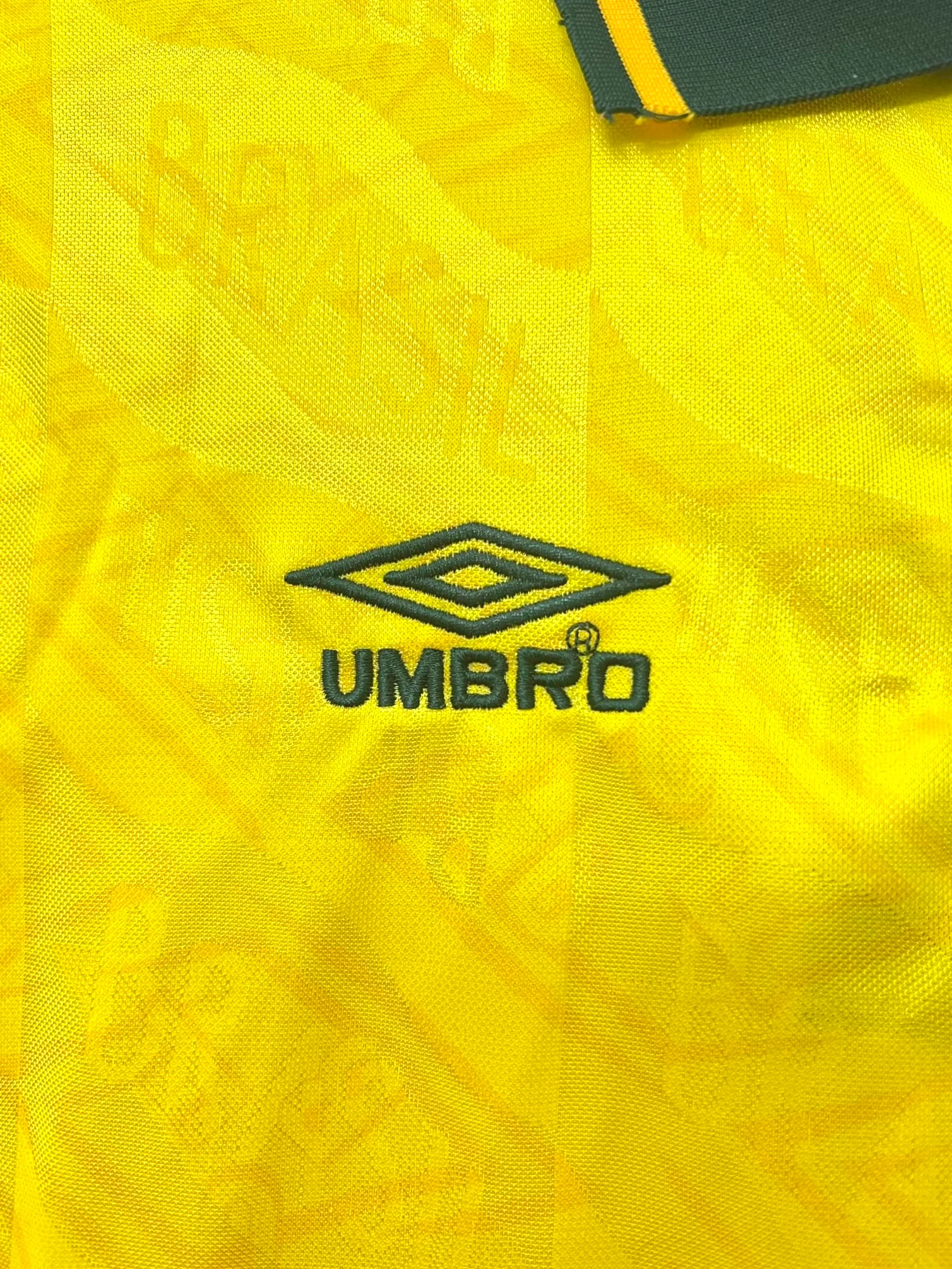 1991-93 Brazil Home Retro Jersey view 3