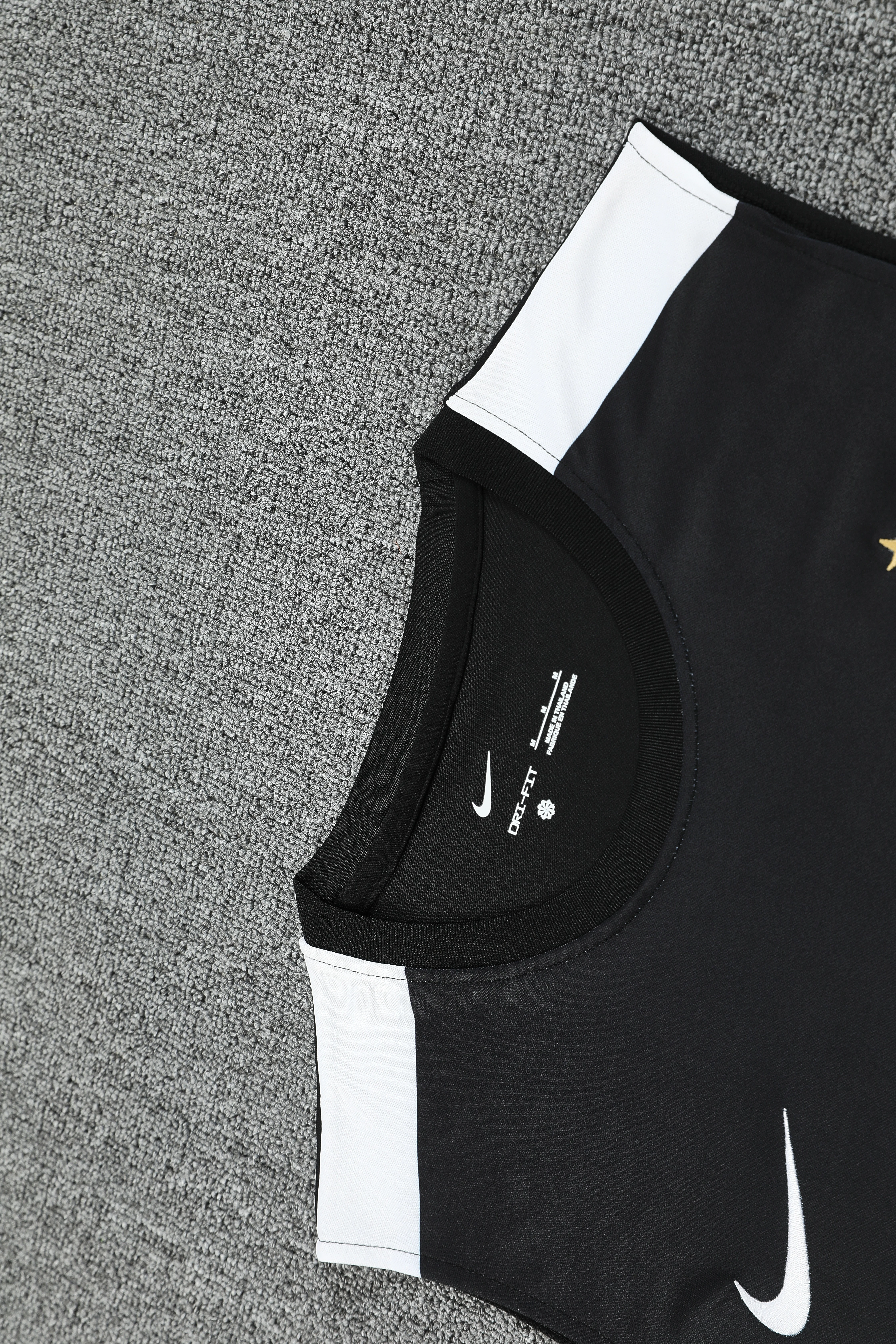 2025-26 Inter Milan Training Vest view 5