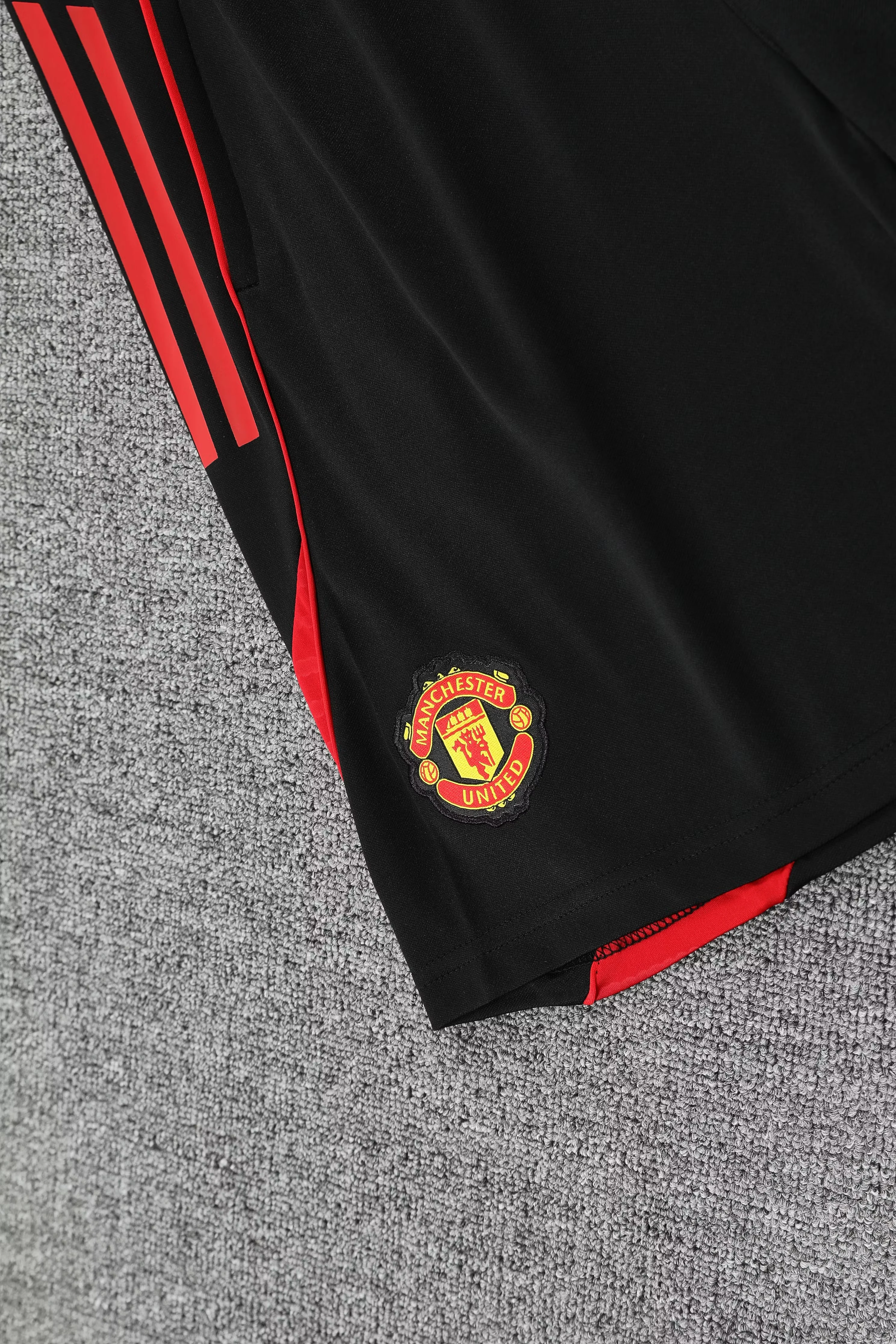 2025-26 Manchester United training vest jersey view 6