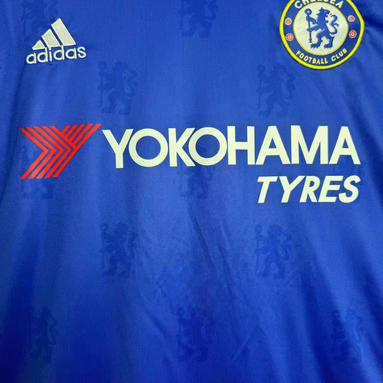 2016-17 Chelsea Home Retro Shirt view 4