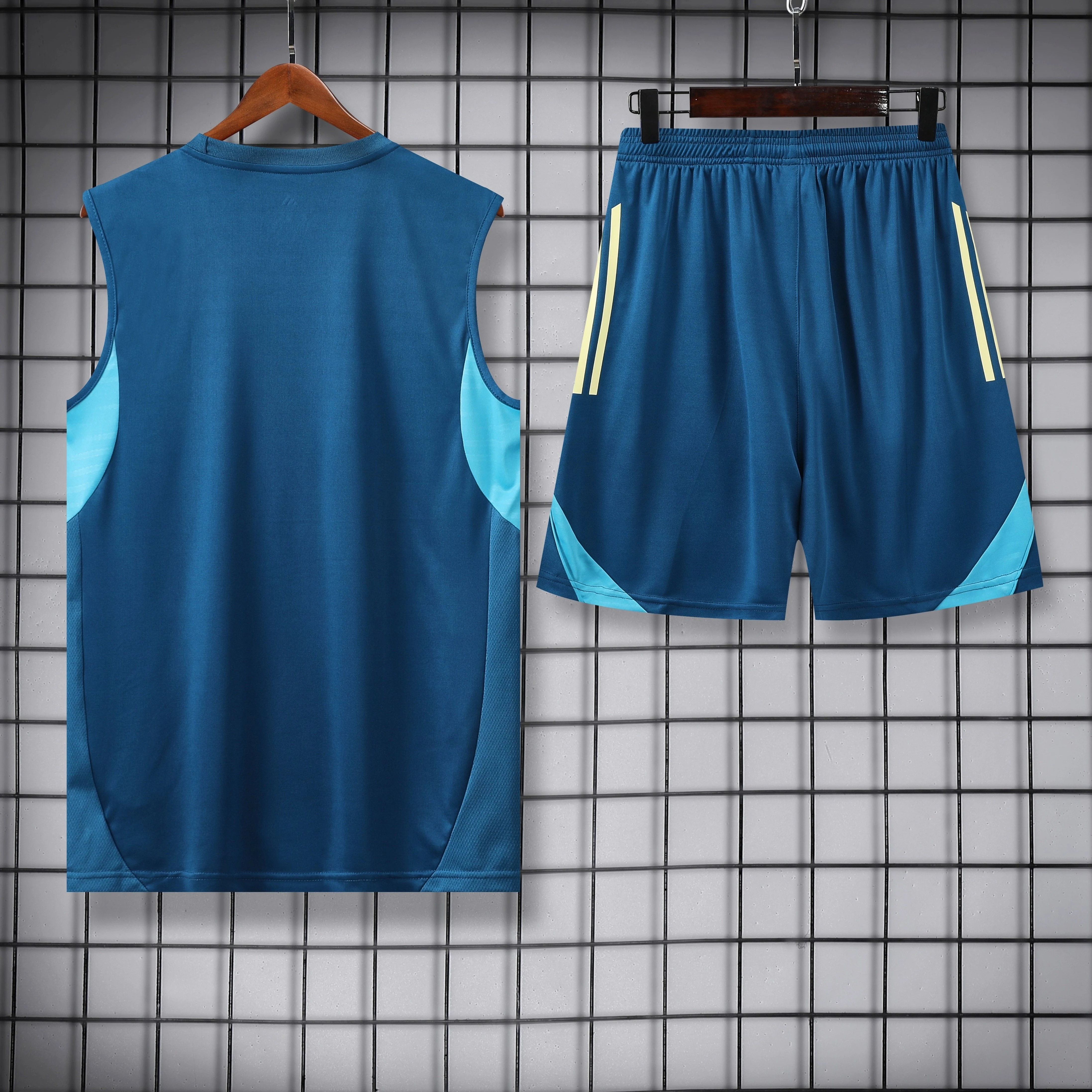 2025-26 Cougars Training Vest Jersey view 2