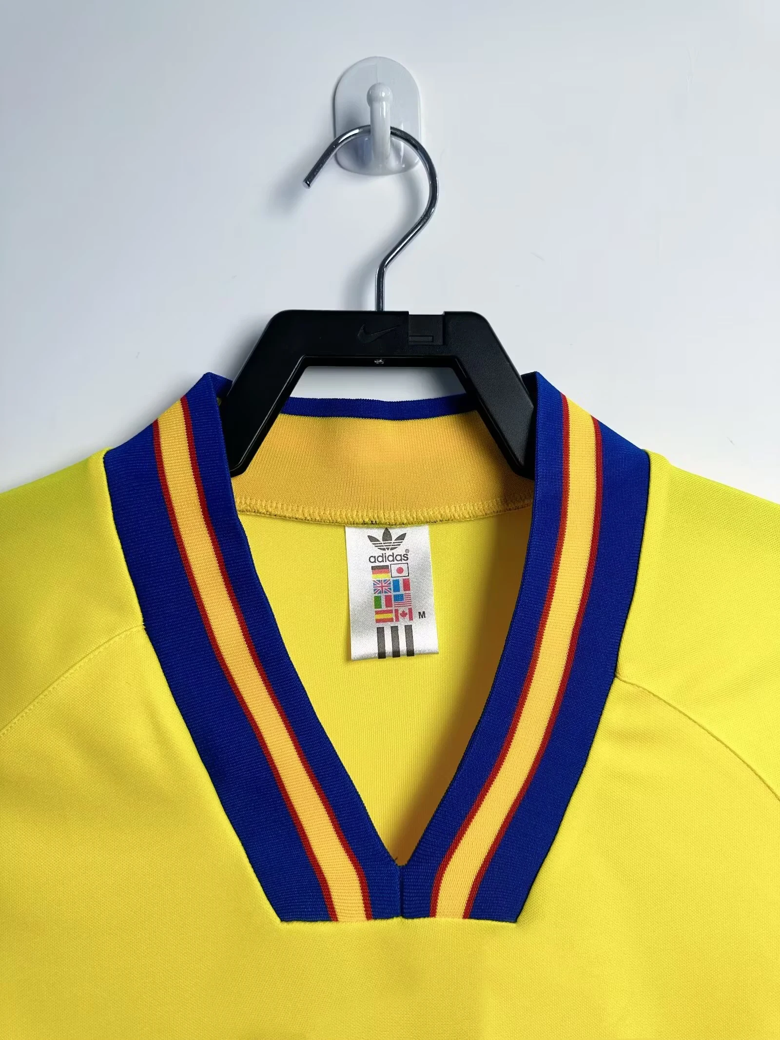 1994 Sweden Home Retro Jersey view 6