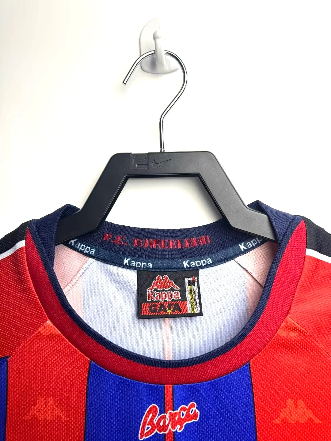 1997-98 Barcelona home retro jersey view 5