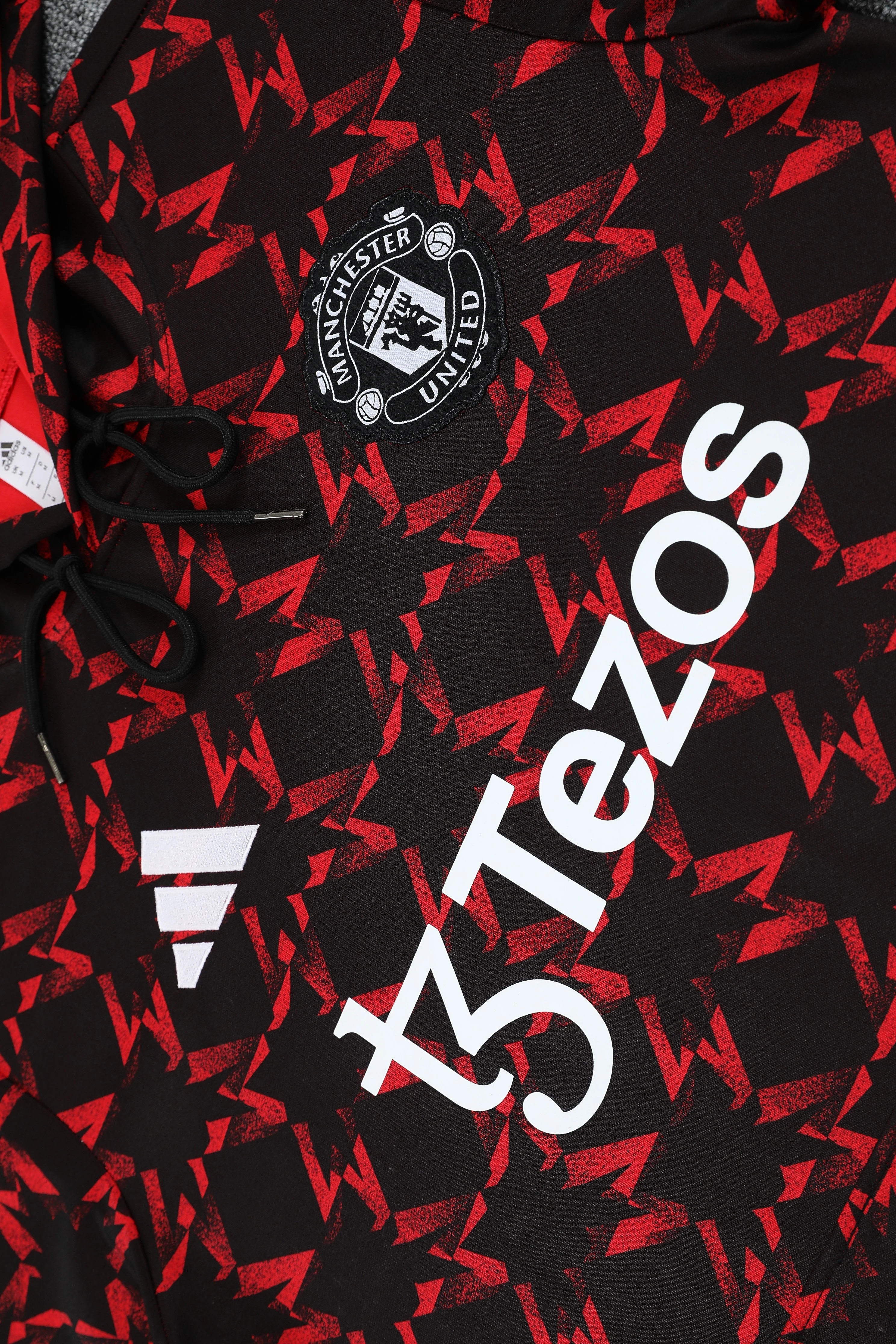 2025-26 Manchester United Red Training Hooded Jersey view 7