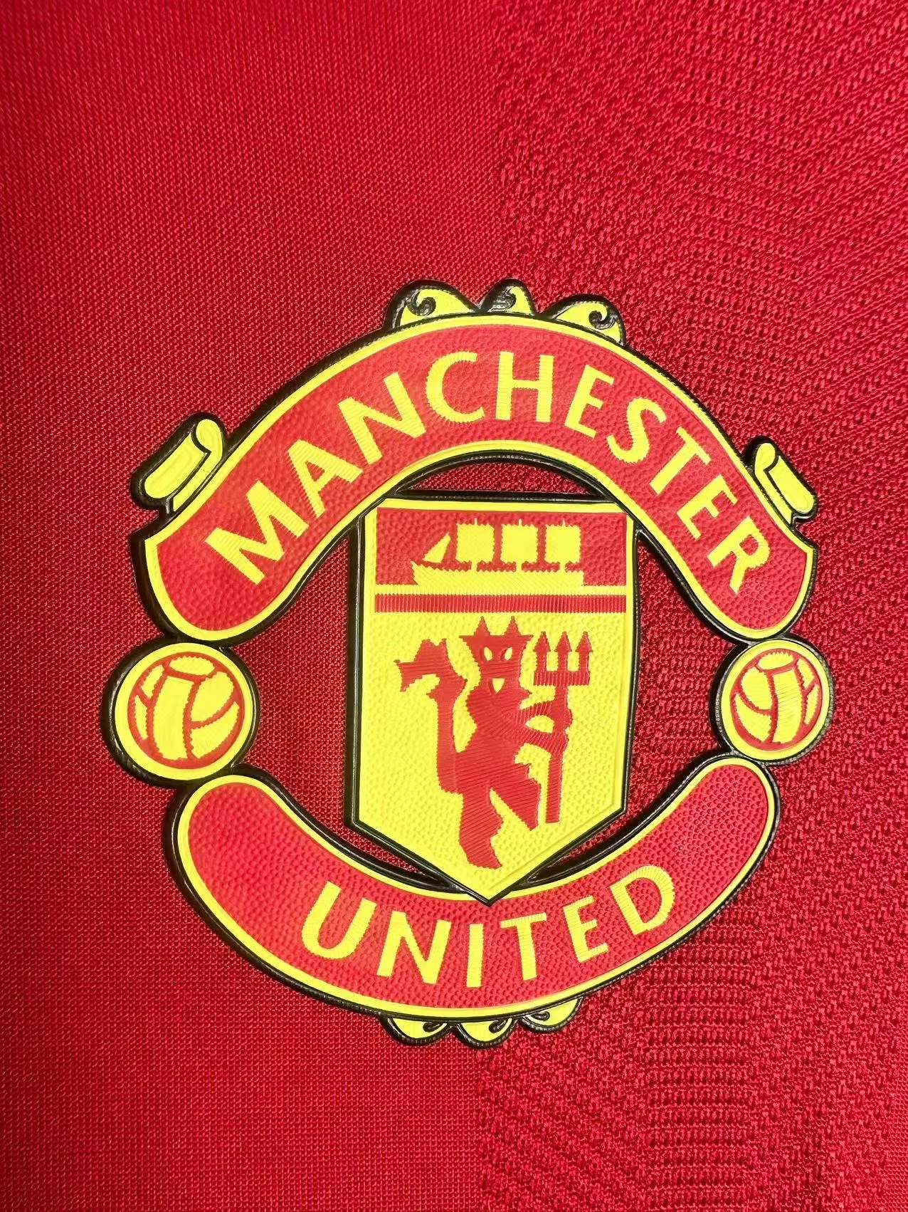 2021-22 Manchester United Home Retro Shirt view 4