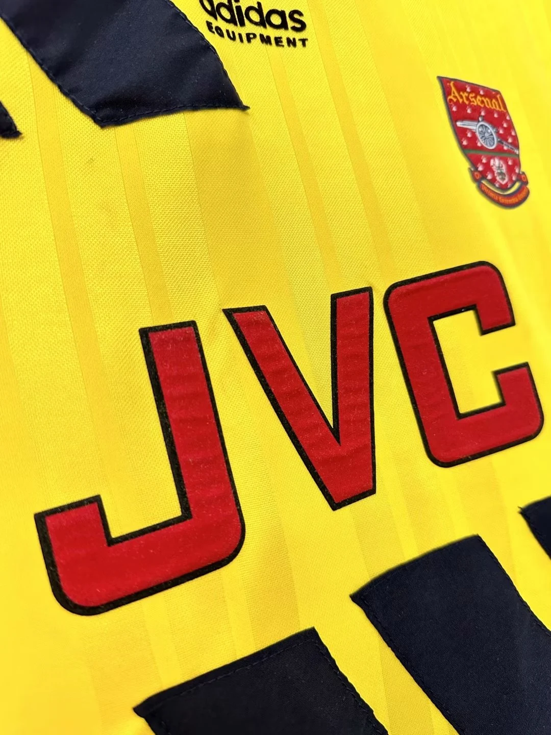 1993-94 Arsenal Away Retro Shirt view 3
